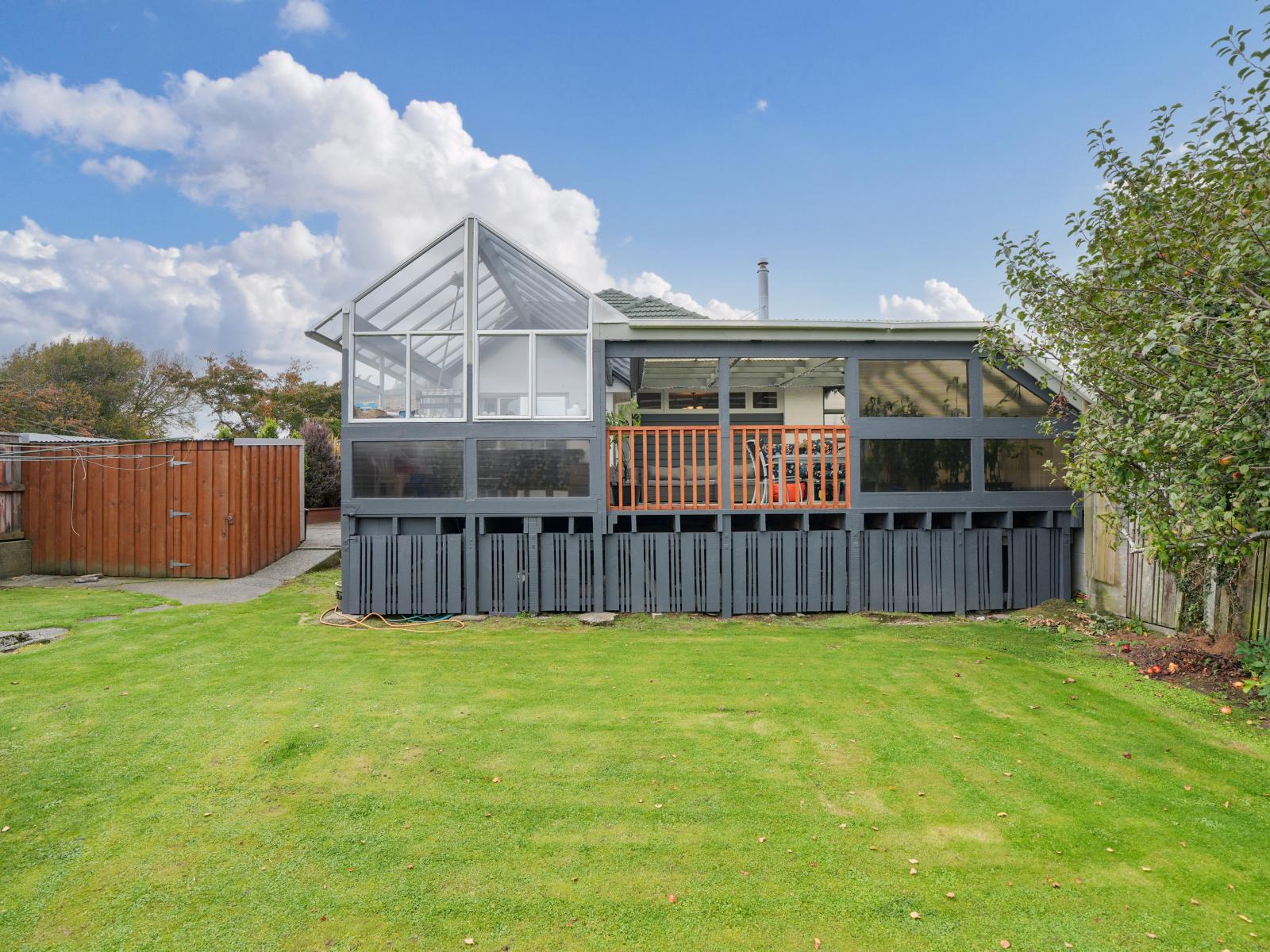 37 James Street, Glengarry
