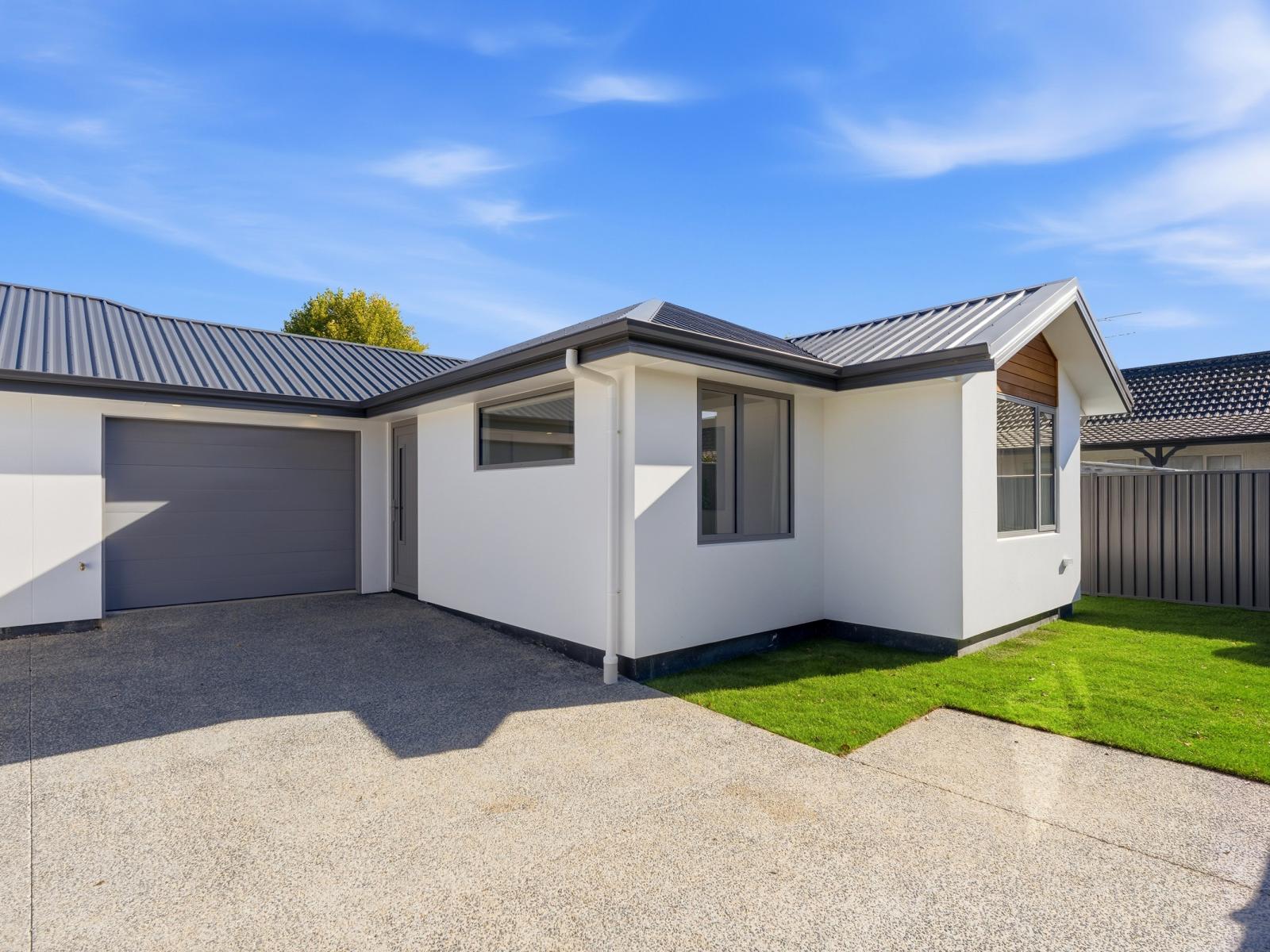 100 A and B Bush Road, Mosgiel