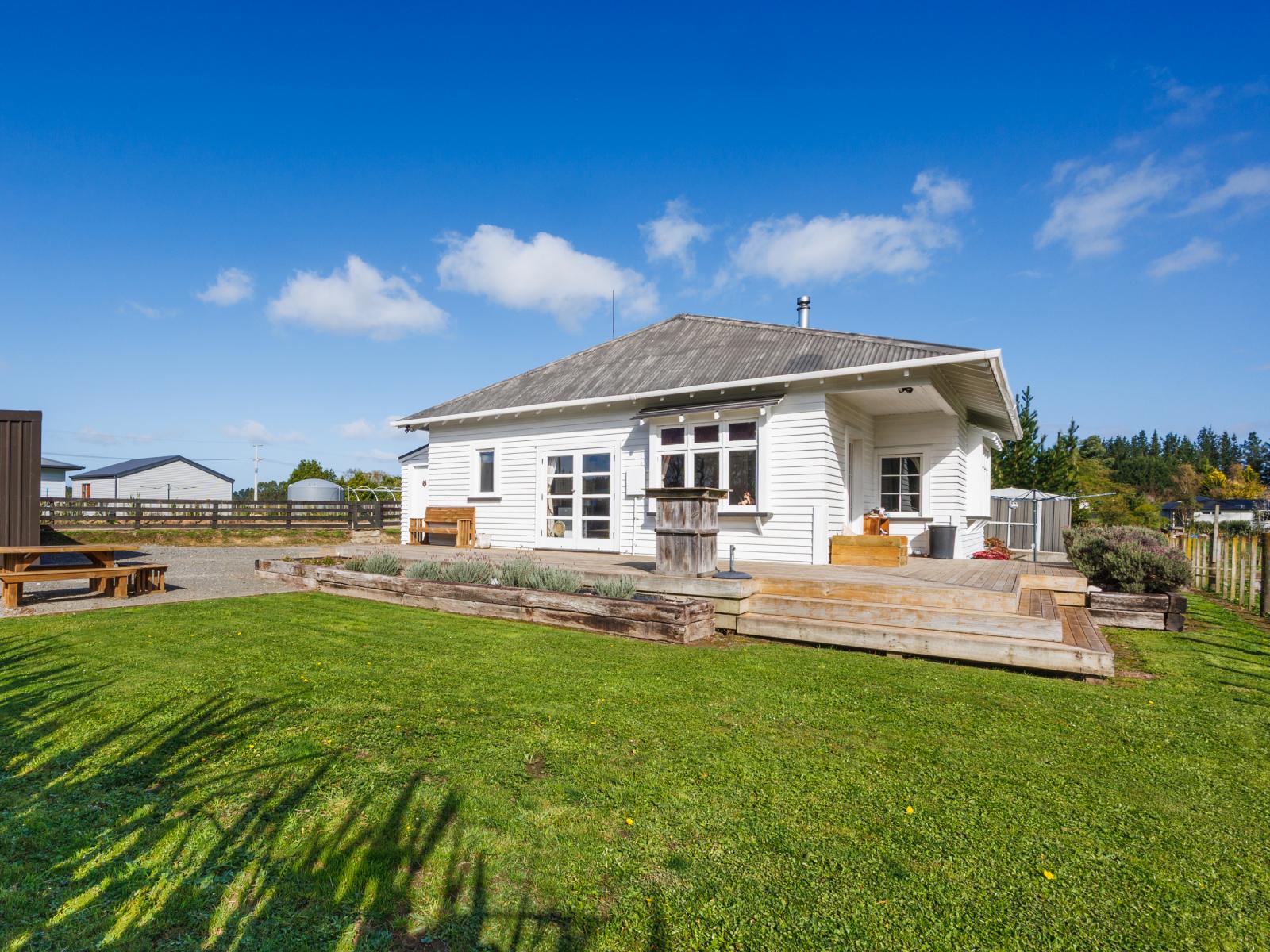 8 Knorp Street, Halcombe