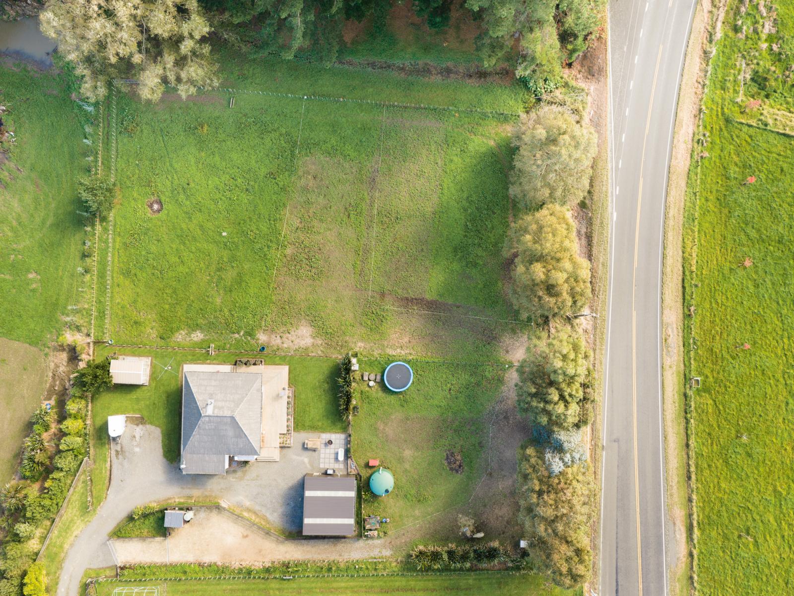 8 Knorp Street, Halcombe