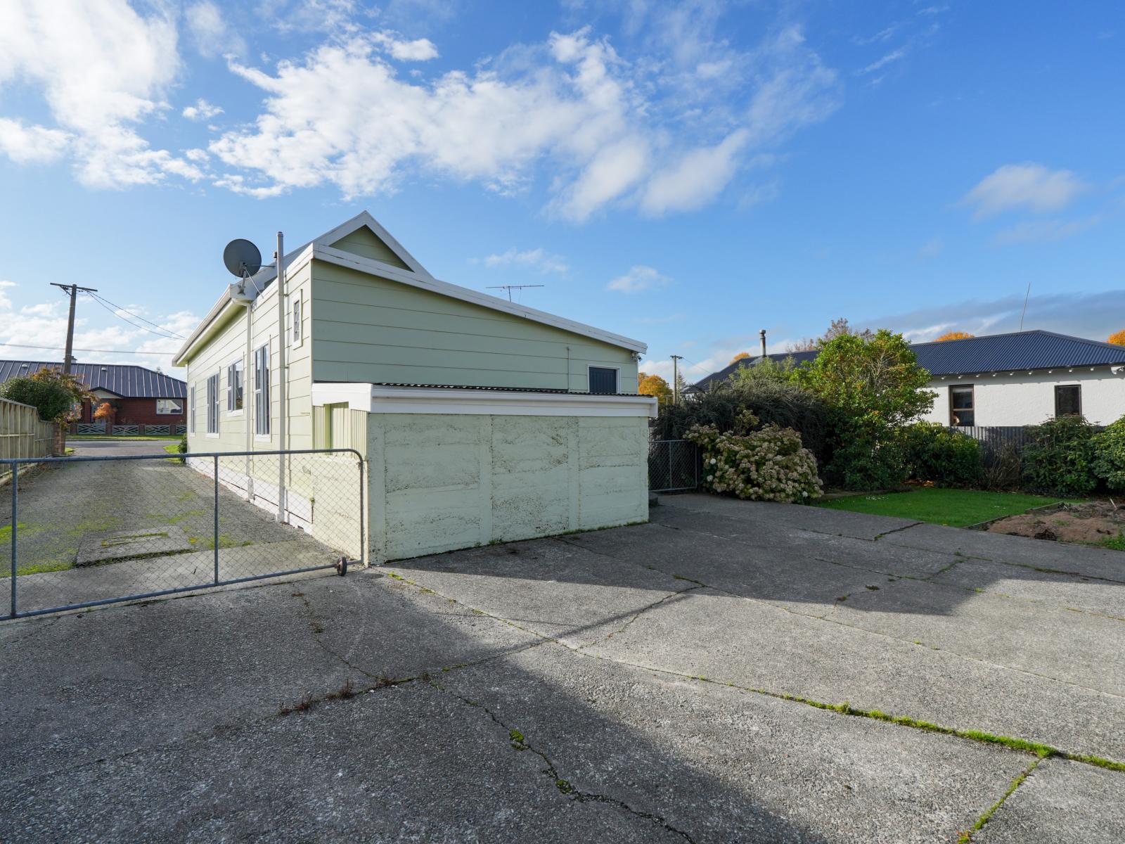 11 Essex Street, Winton