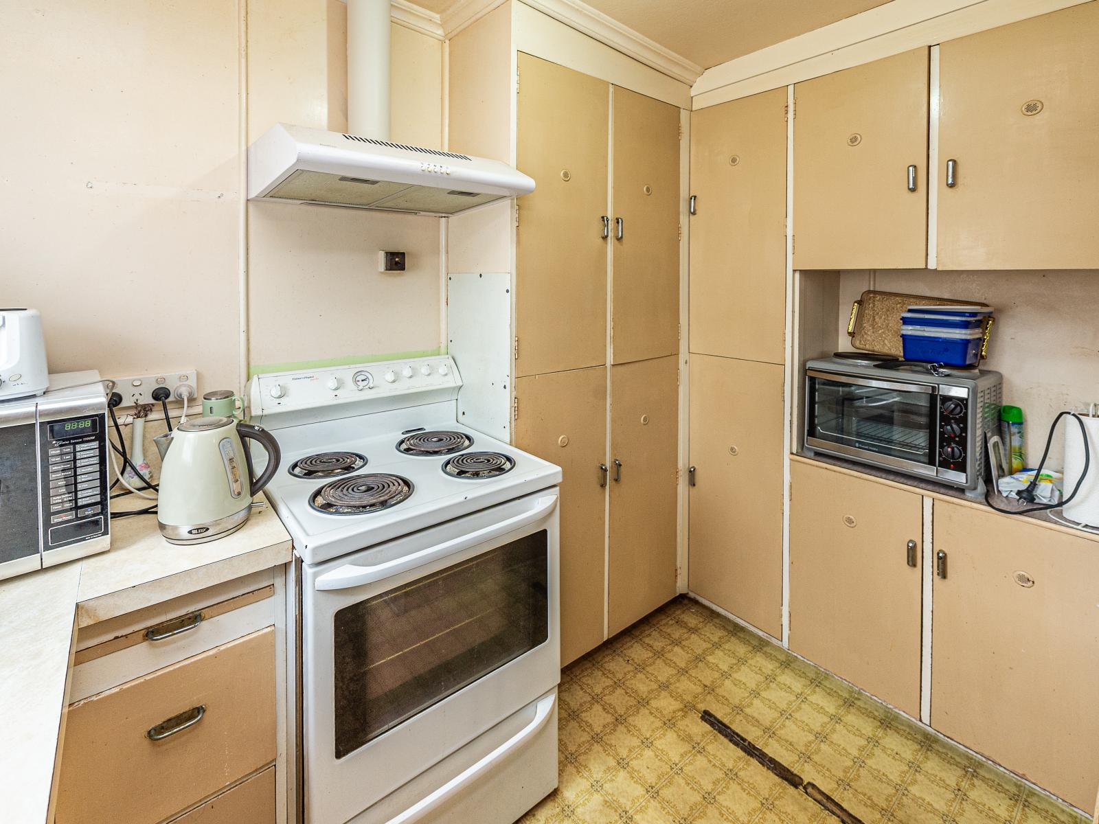 8 Fox Road, Springvale