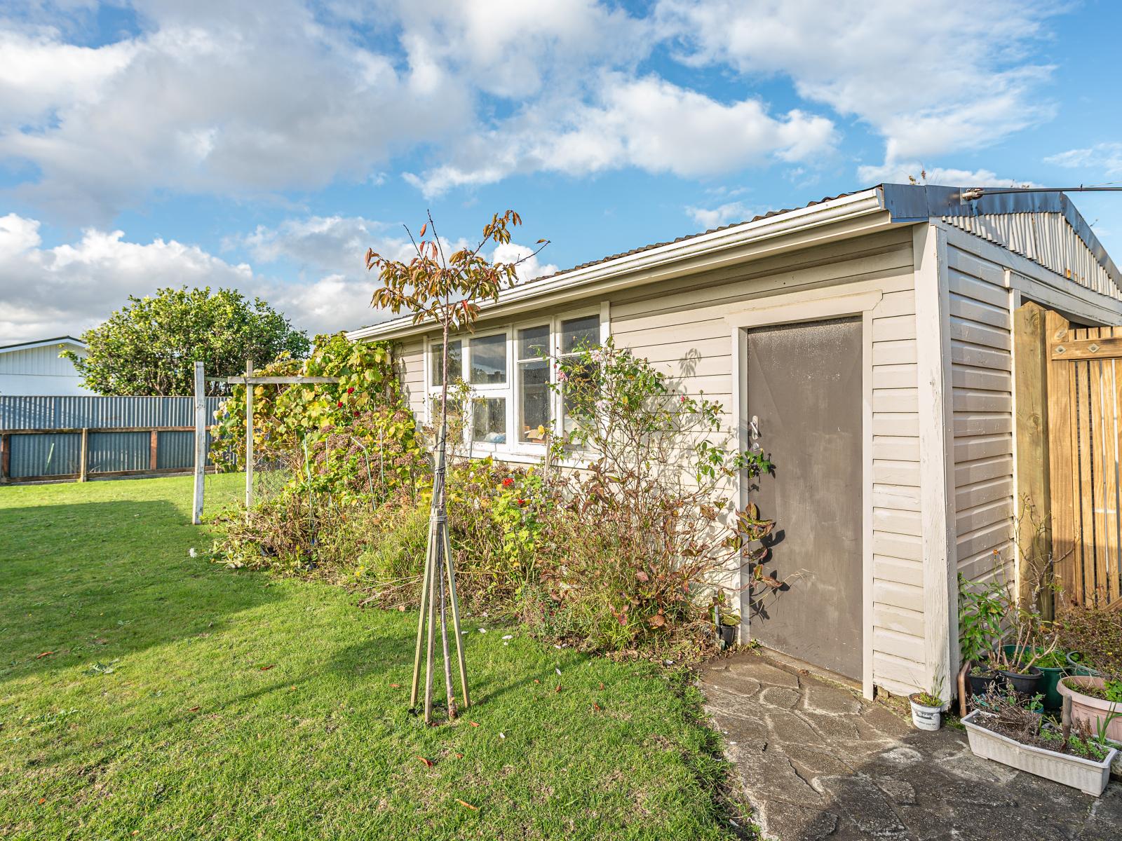 8 Fox Road, Springvale
