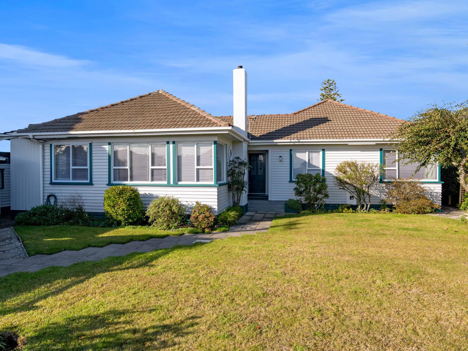 125 Seaview Road, Westown