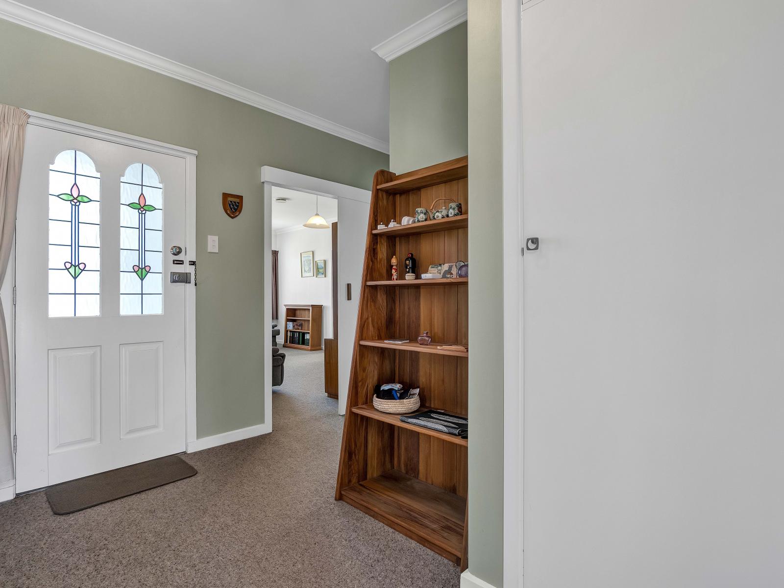 125 Seaview Road, Westown