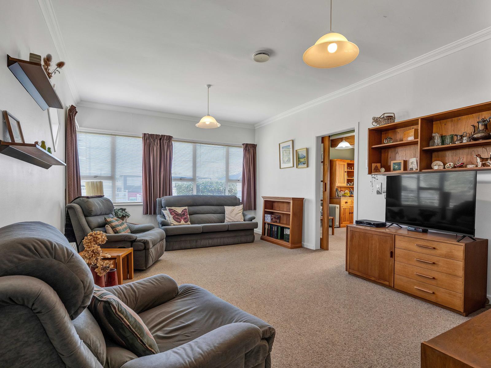 125 Seaview Road, Westown