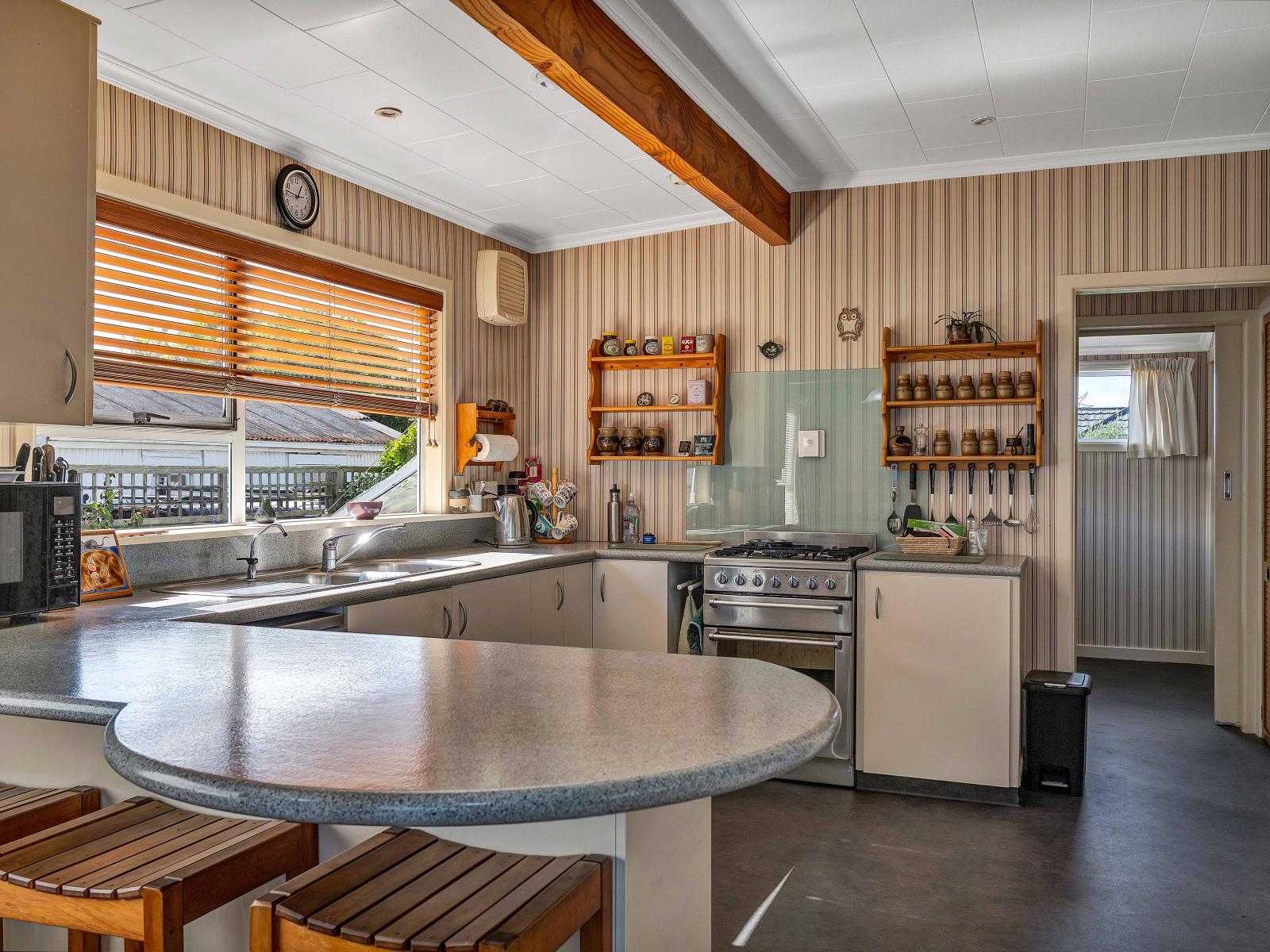 125 Seaview Road, Westown