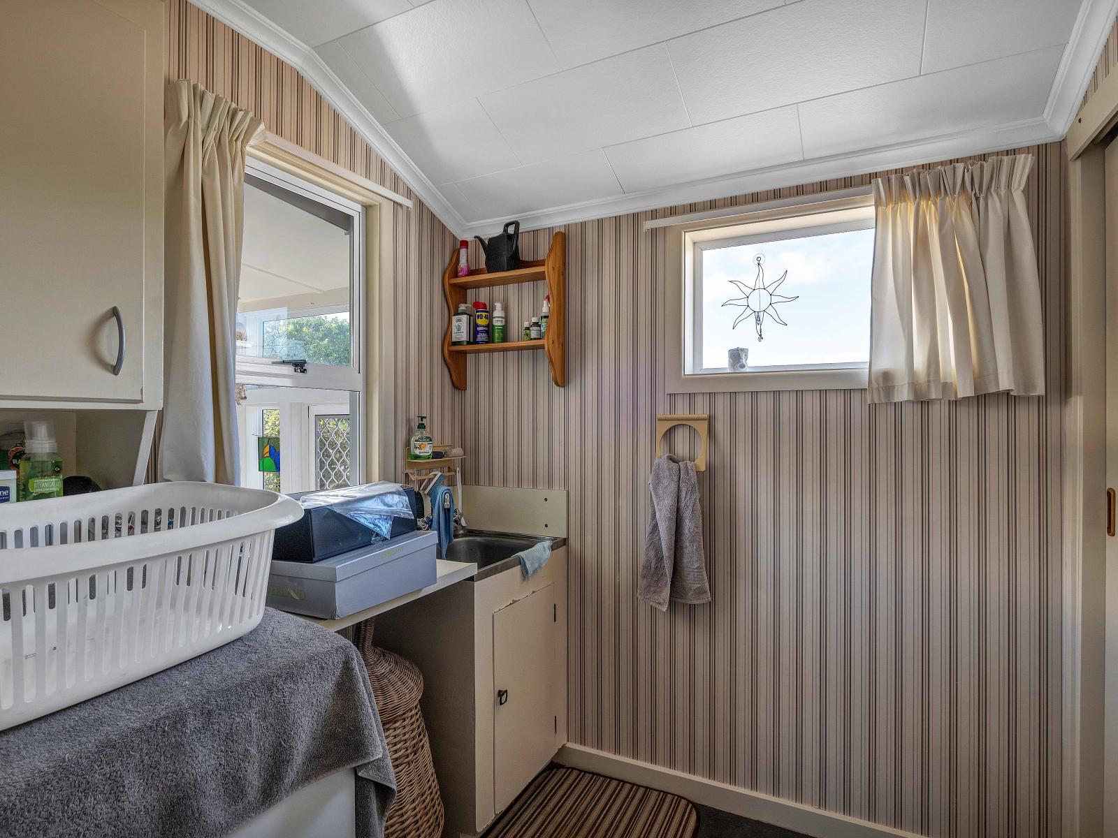 125 Seaview Road, Westown