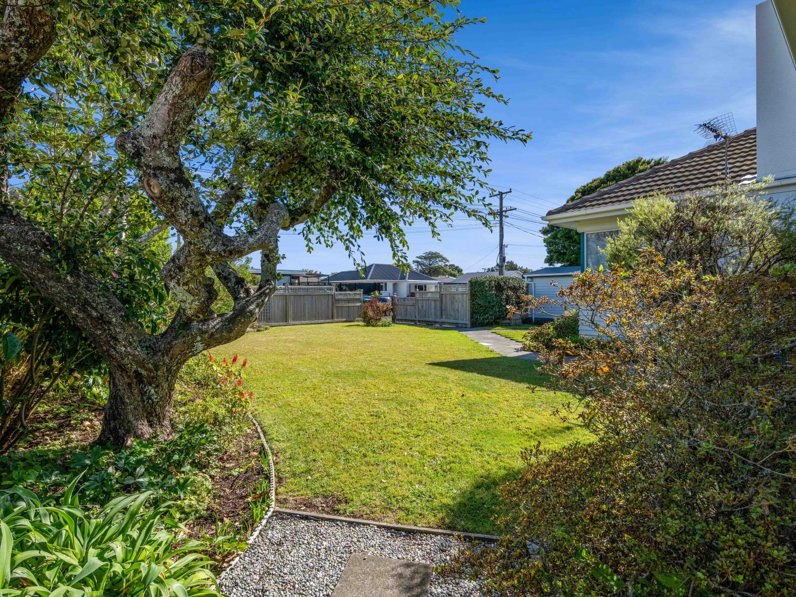 125 Seaview Road, Westown