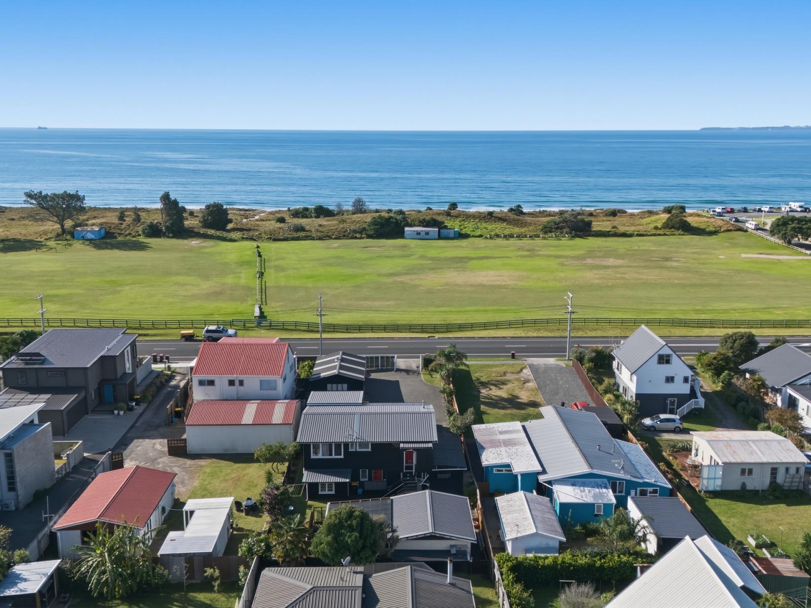 476 Papamoa Beach Road, Papamoa