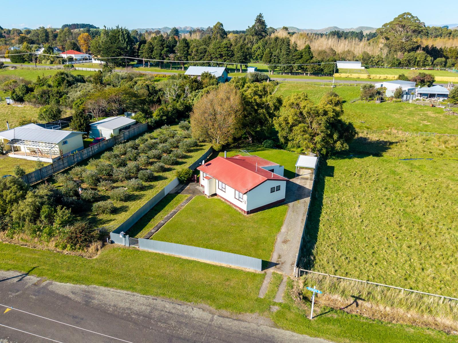 16 Burgoyne Street, Woodville