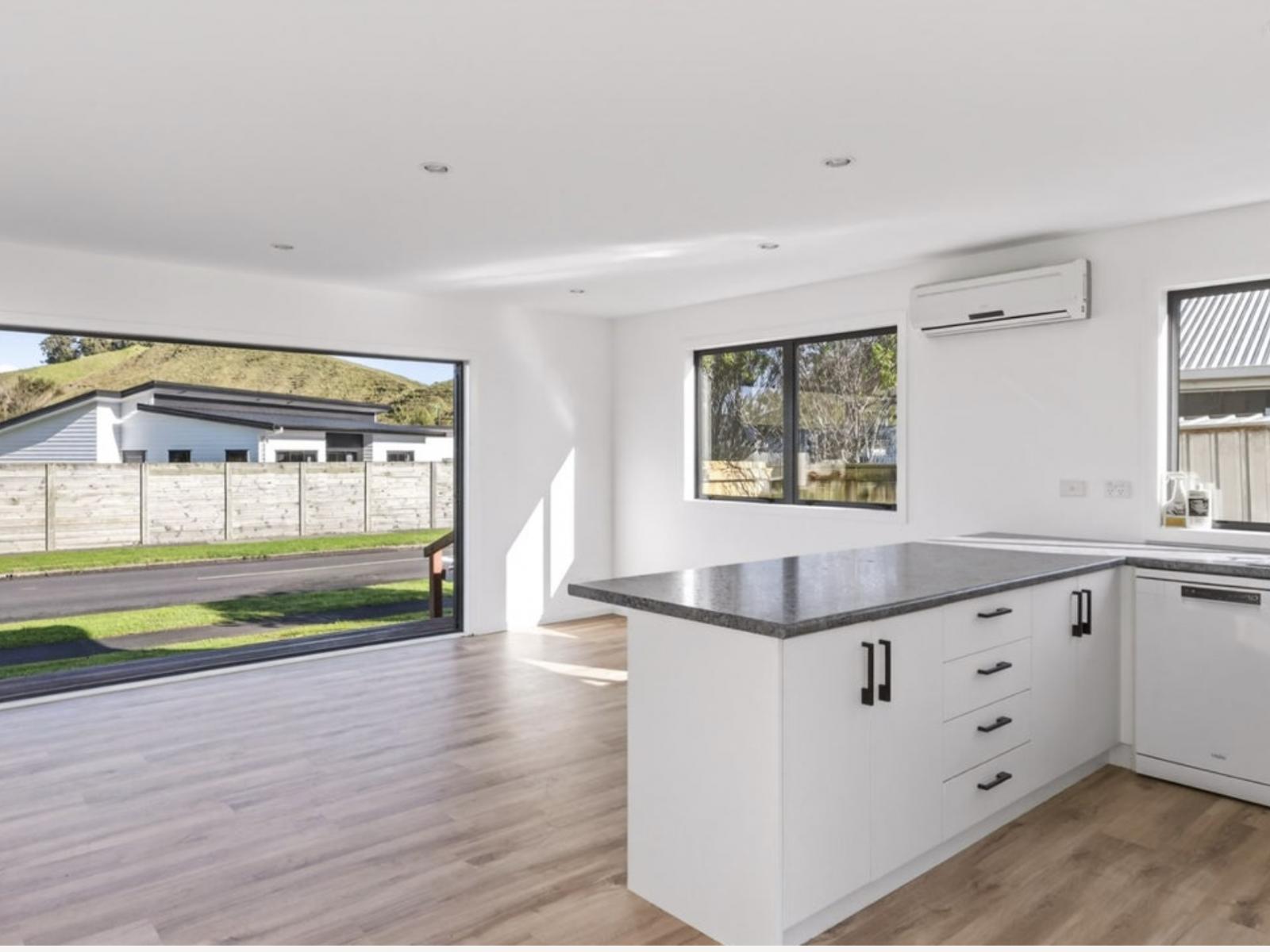 18 Tuamotu Park, Wainui