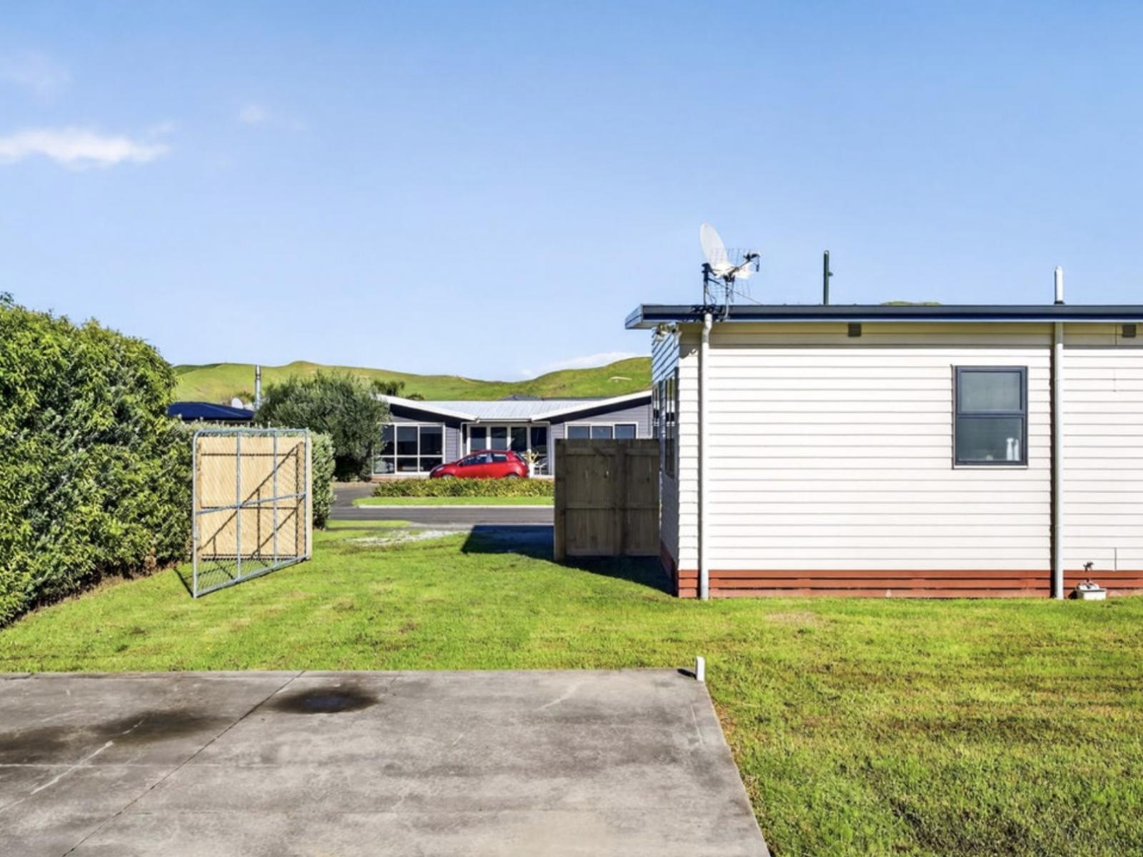 18 Tuamotu Park, Wainui