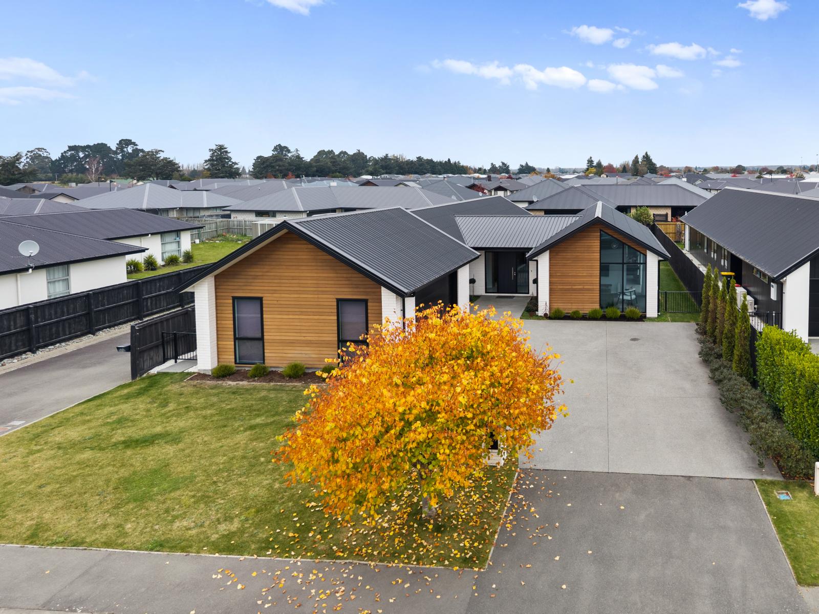 10 Redhaven Rise, Netherby