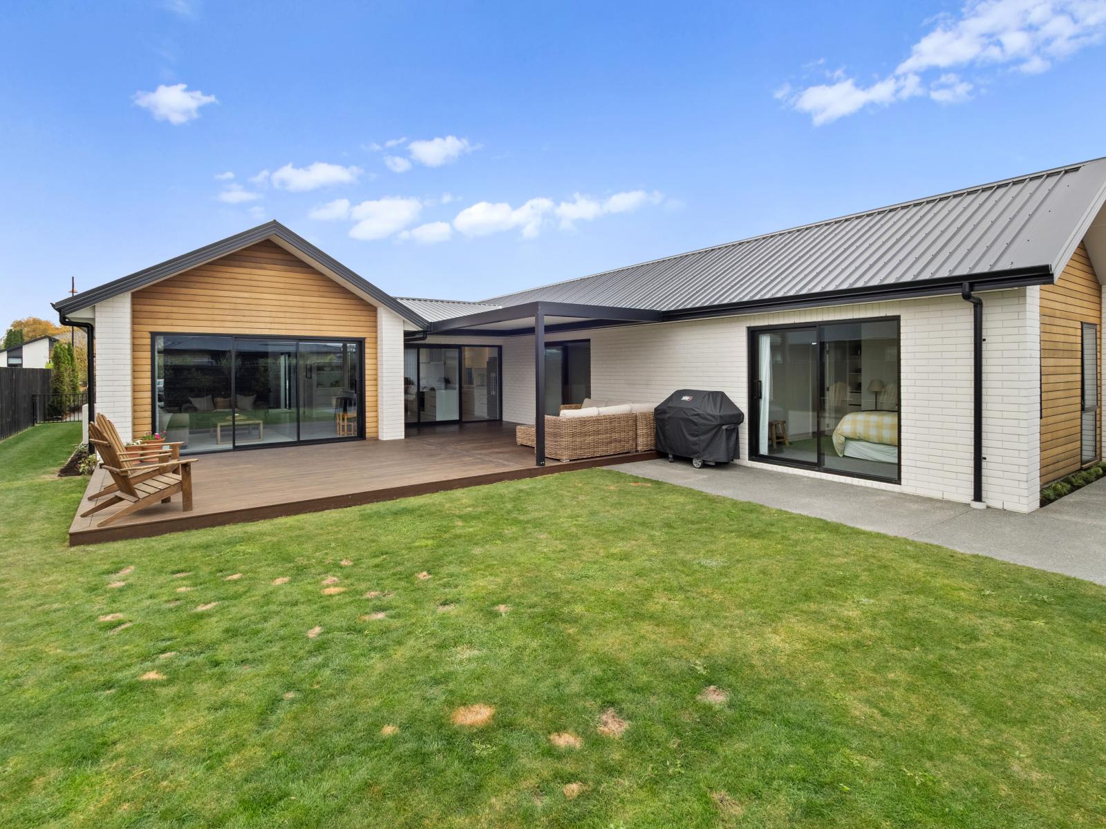 10 Redhaven Rise, Netherby