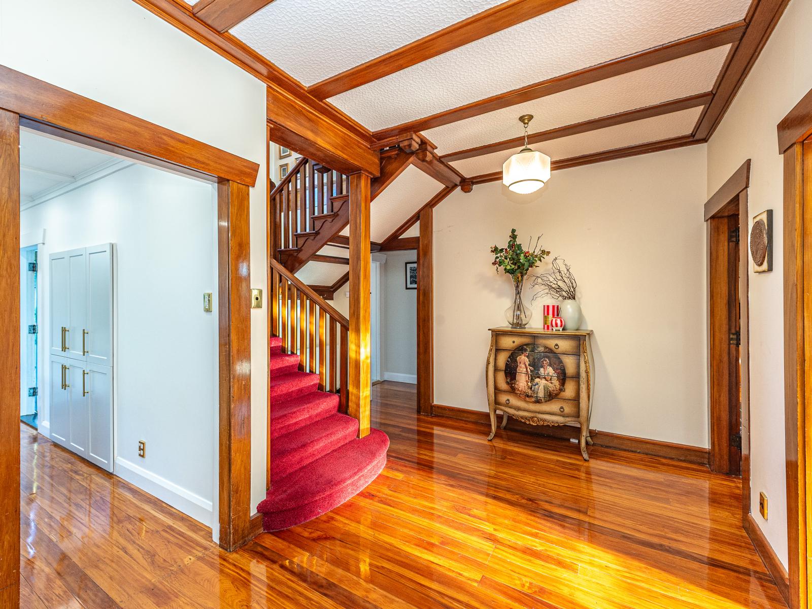 12 Brassey Road, St Johns Hill