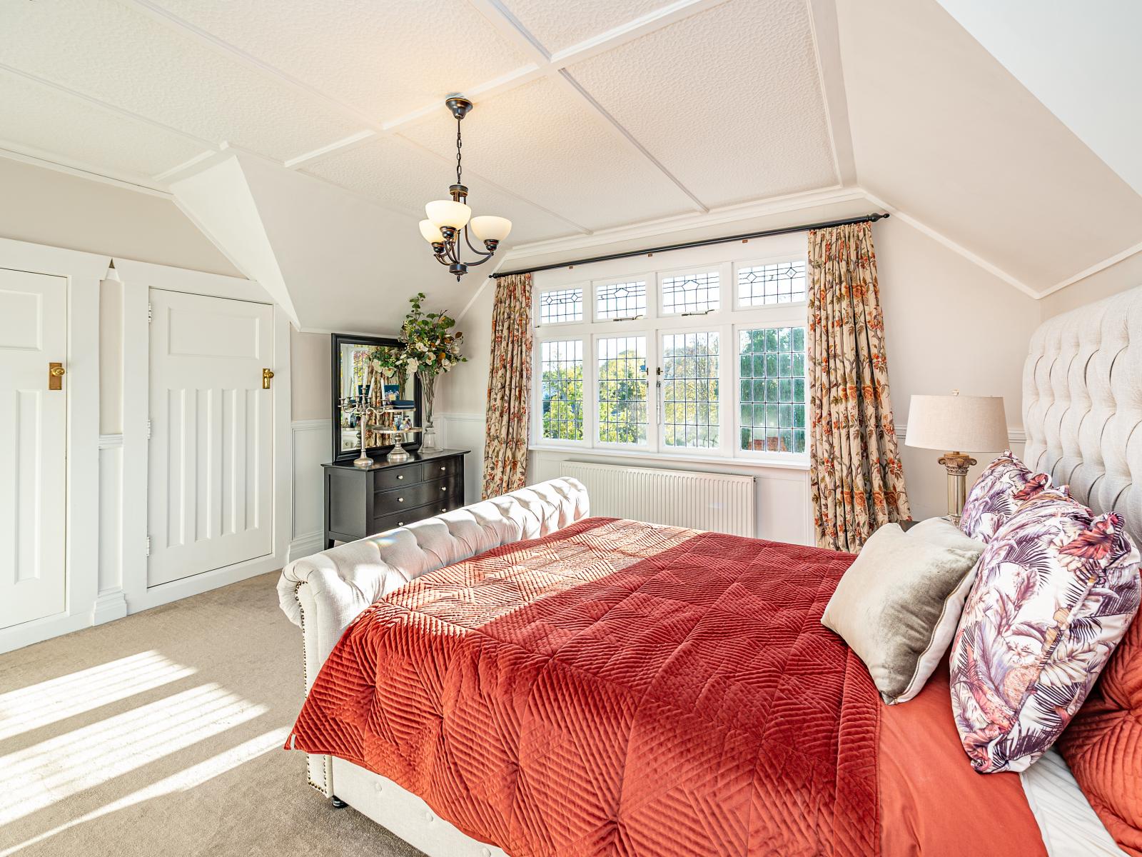 12 Brassey Road, St Johns Hill