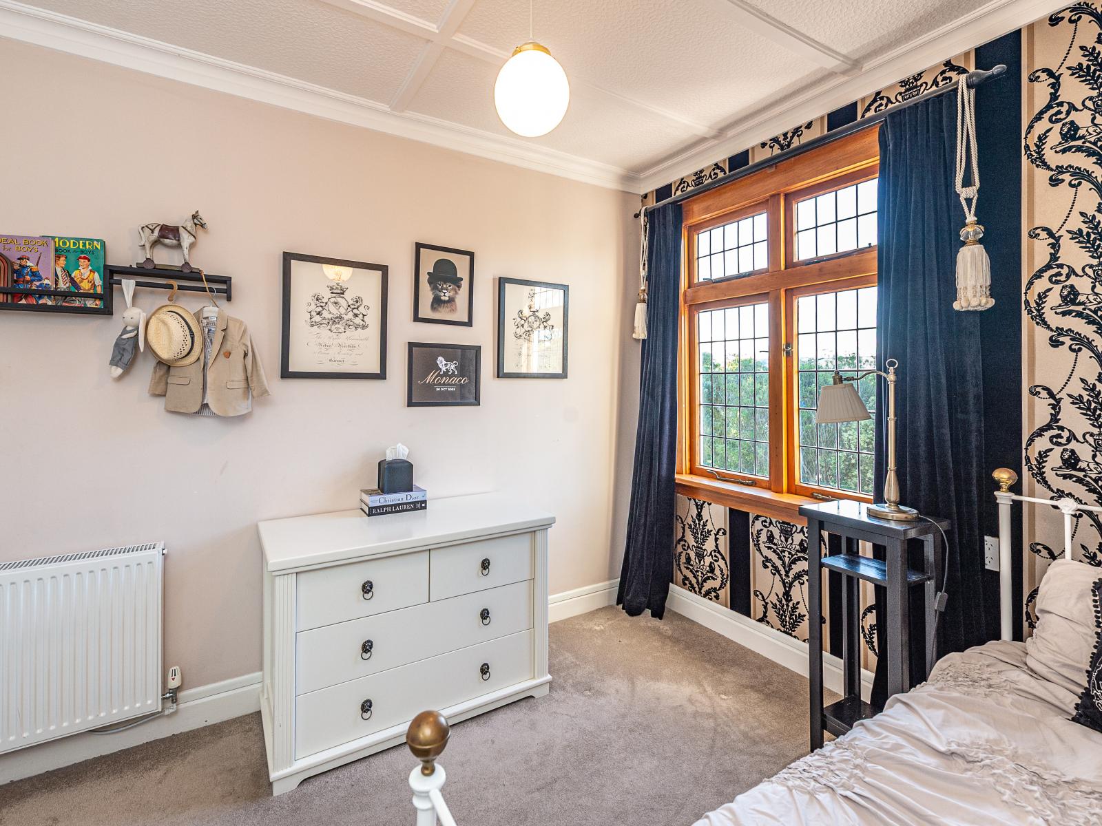 12 Brassey Road, St Johns Hill