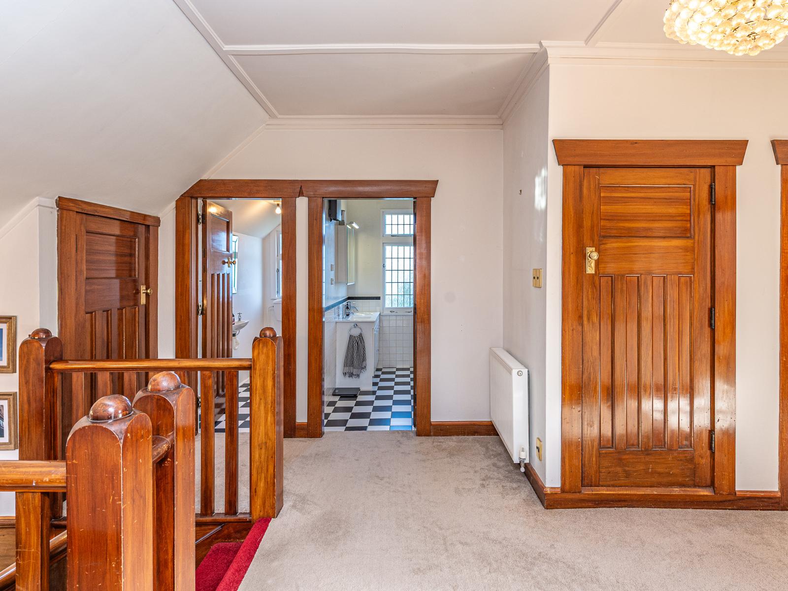 12 Brassey Road, St Johns Hill