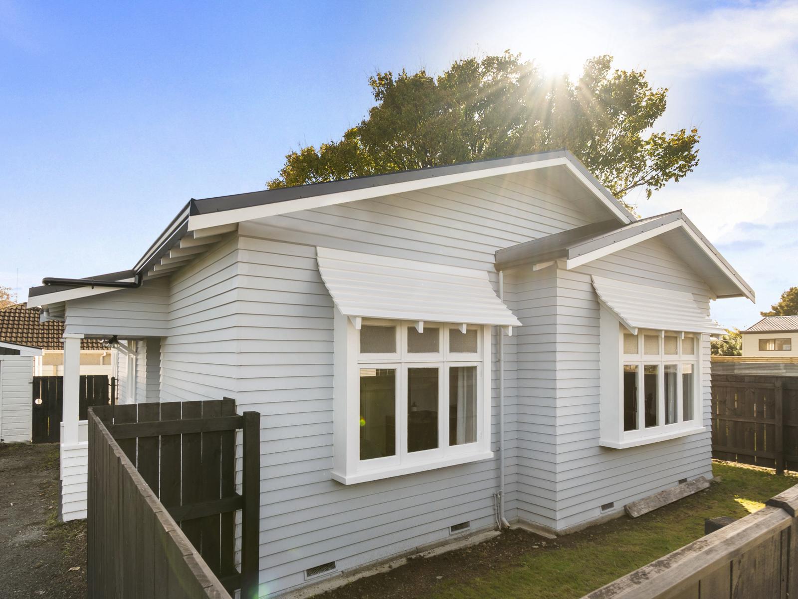 33 Featherston Street, Takaro