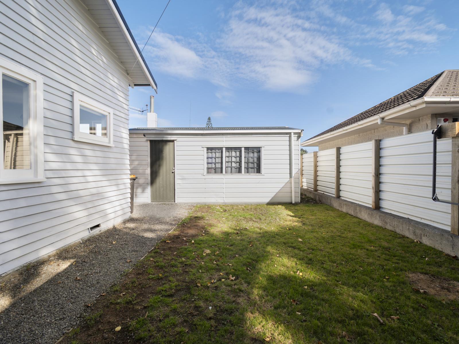 33 Featherston Street, Takaro