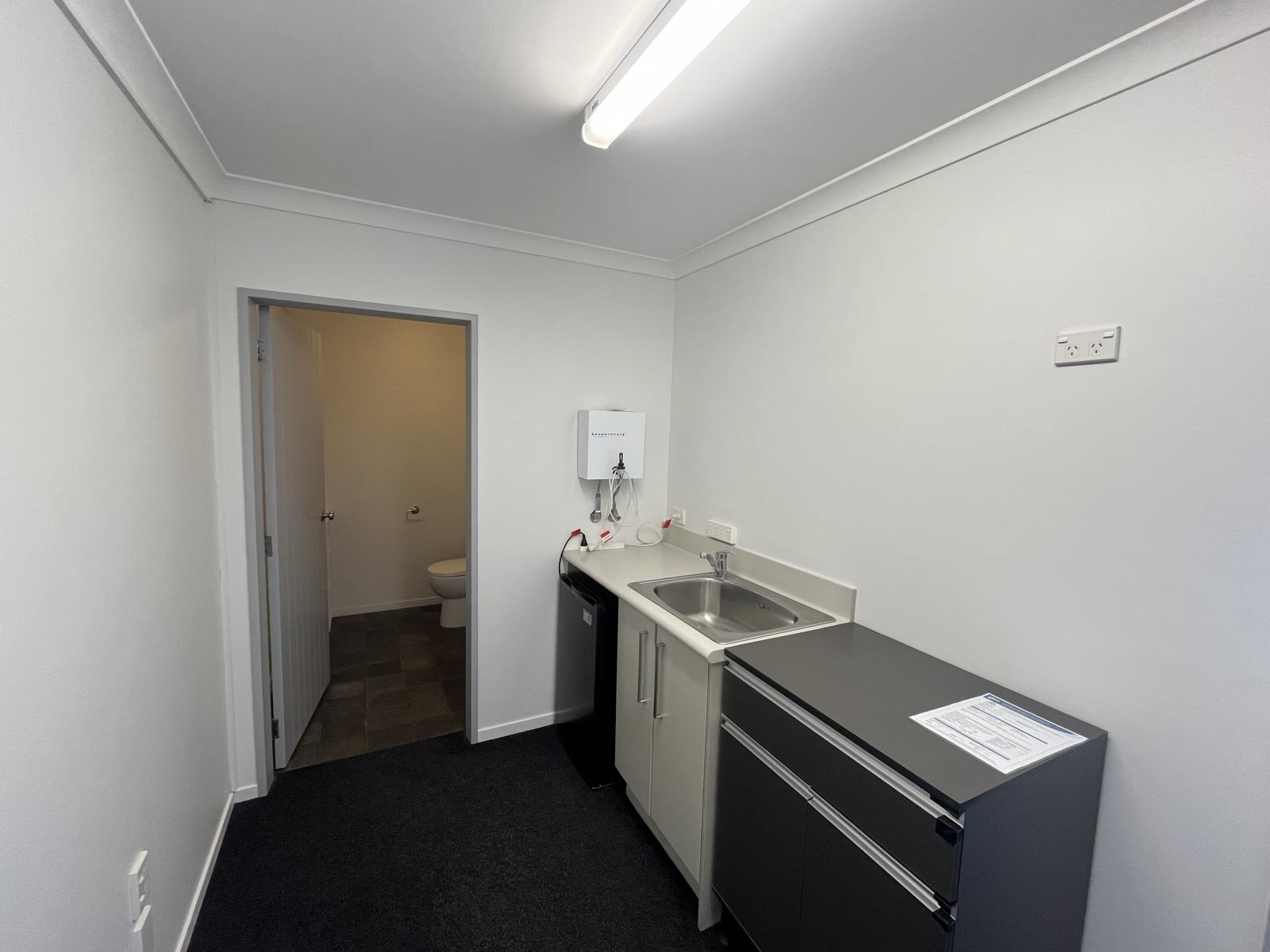 Unit A, 198 Kapti Road, Paraparaumu Beach