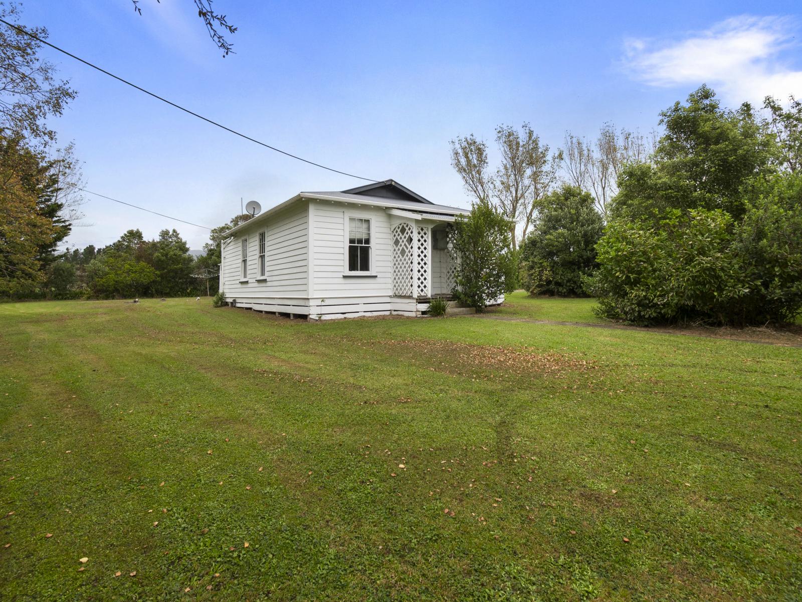 1367 Tennent Drive, Linton