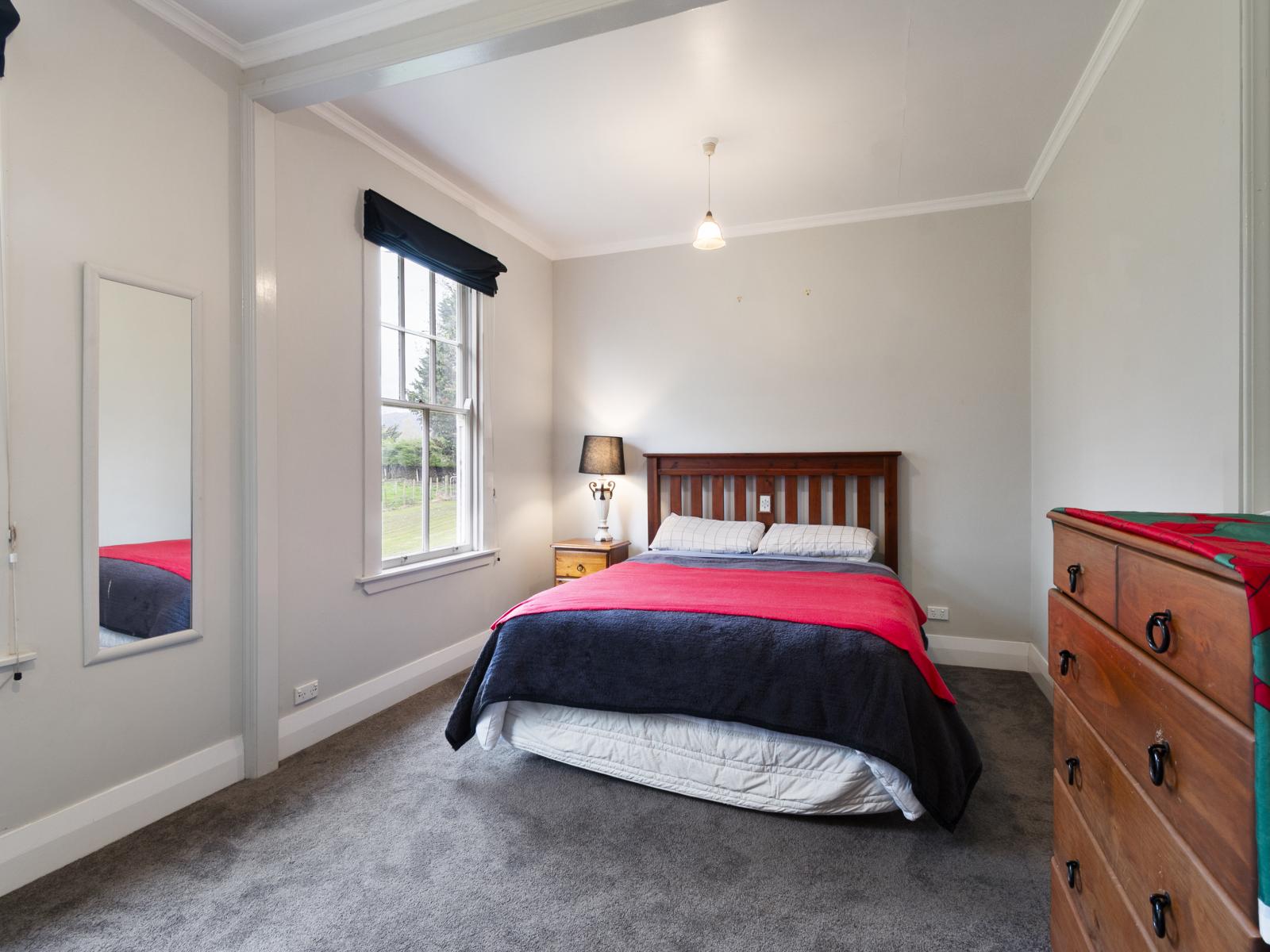 1367 Tennent Drive, Linton