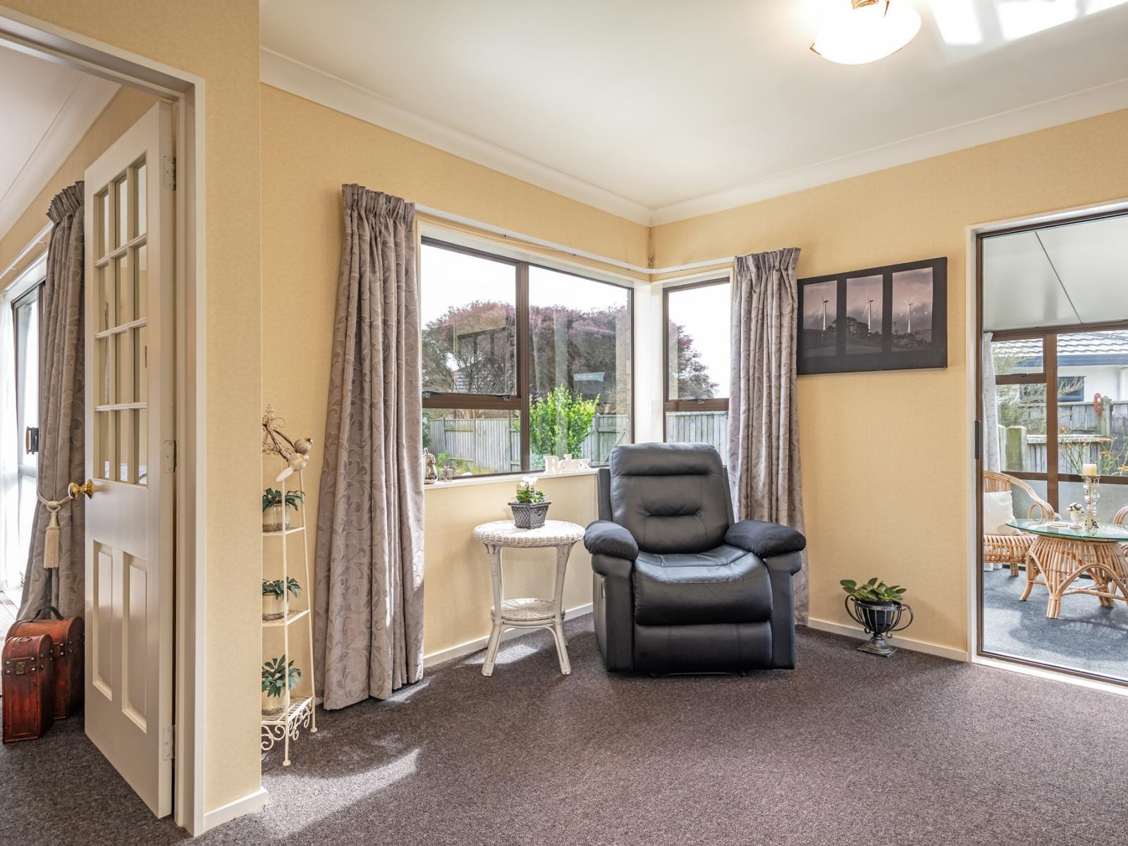 19 Clearview Drive, Milson