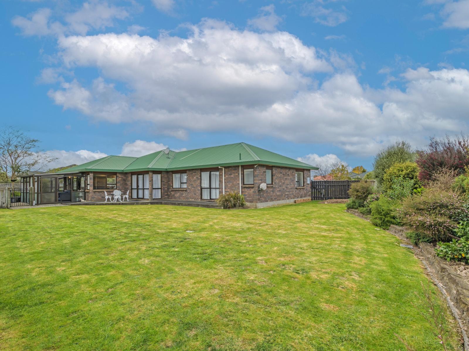 19 Clearview Drive, Milson
