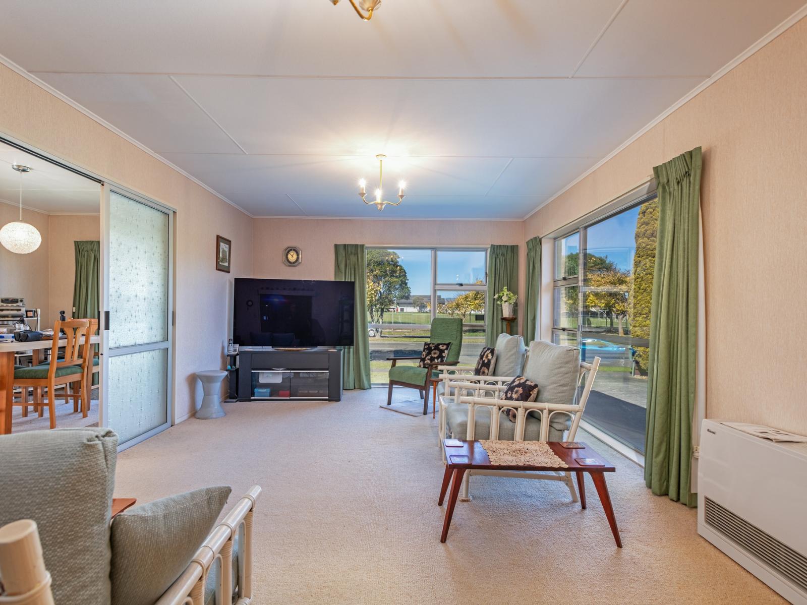 78 John F Kennedy Drive, Milson