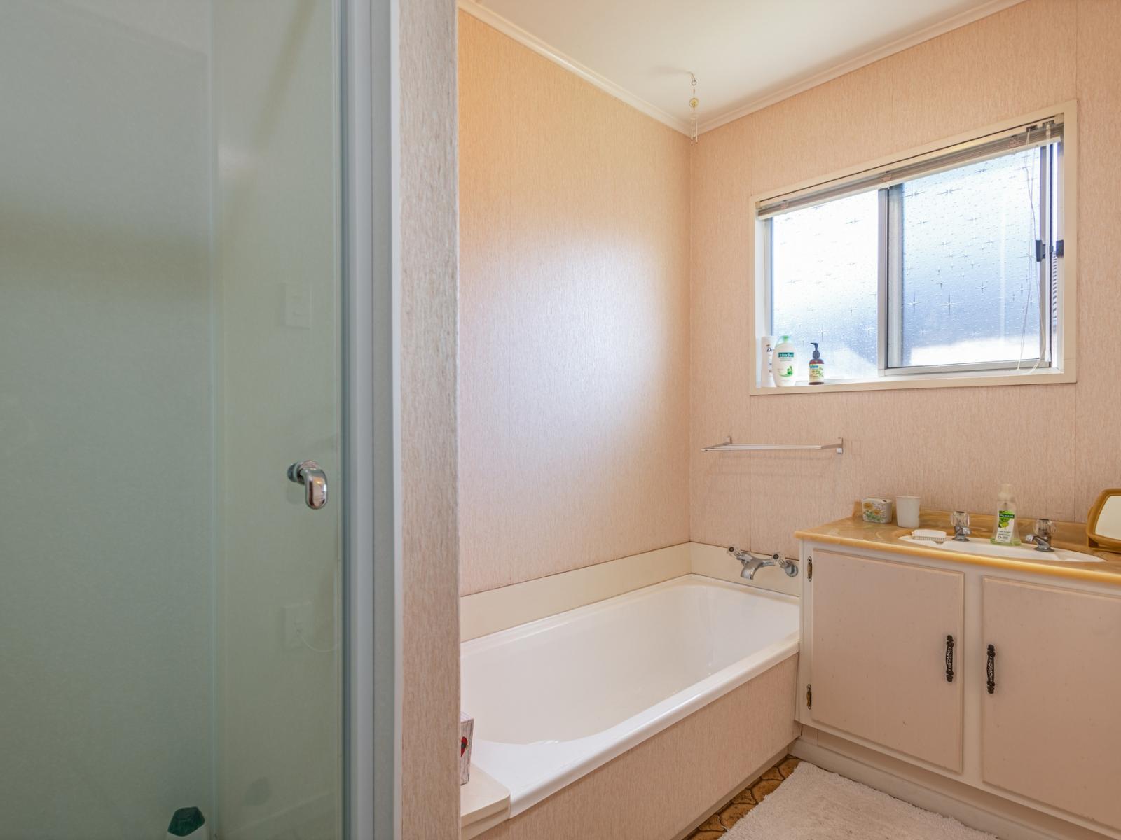 78 John F Kennedy Drive, Milson