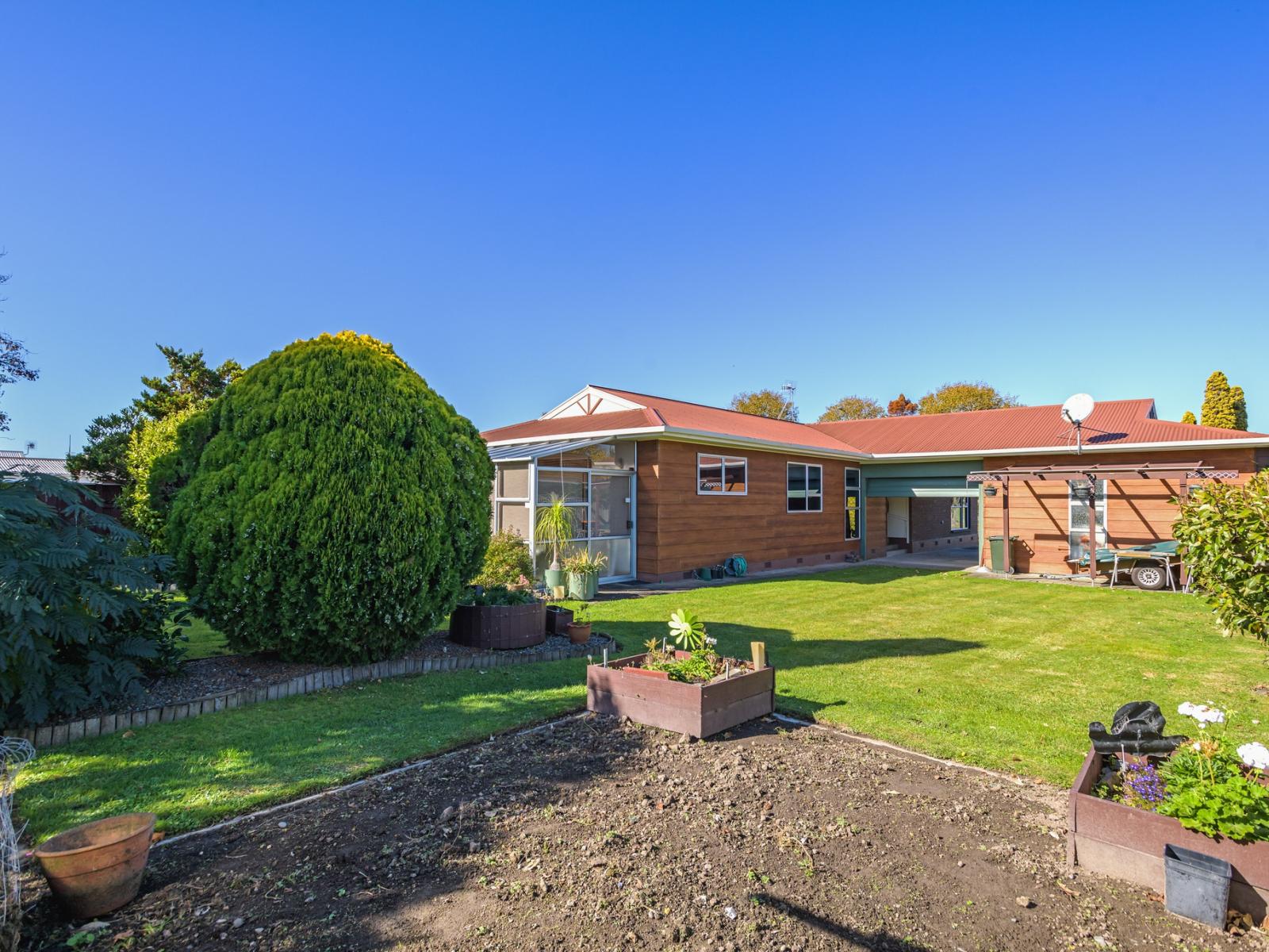 78 John F Kennedy Drive, Milson
