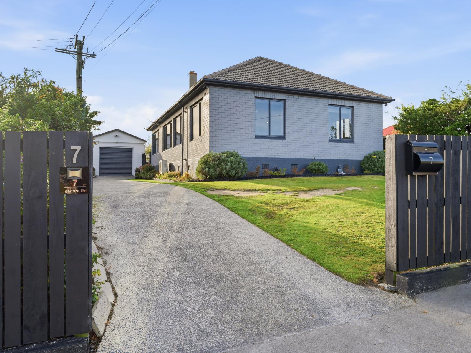 7 Isadore Road, Corstorphine