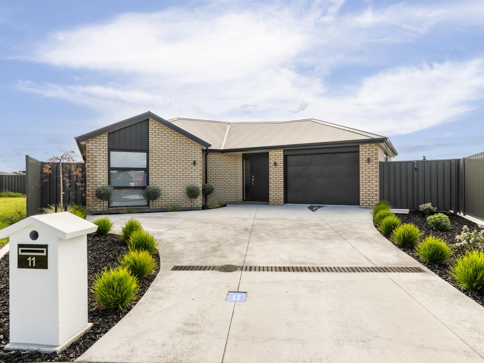 11 Tutira Place, Poraiti