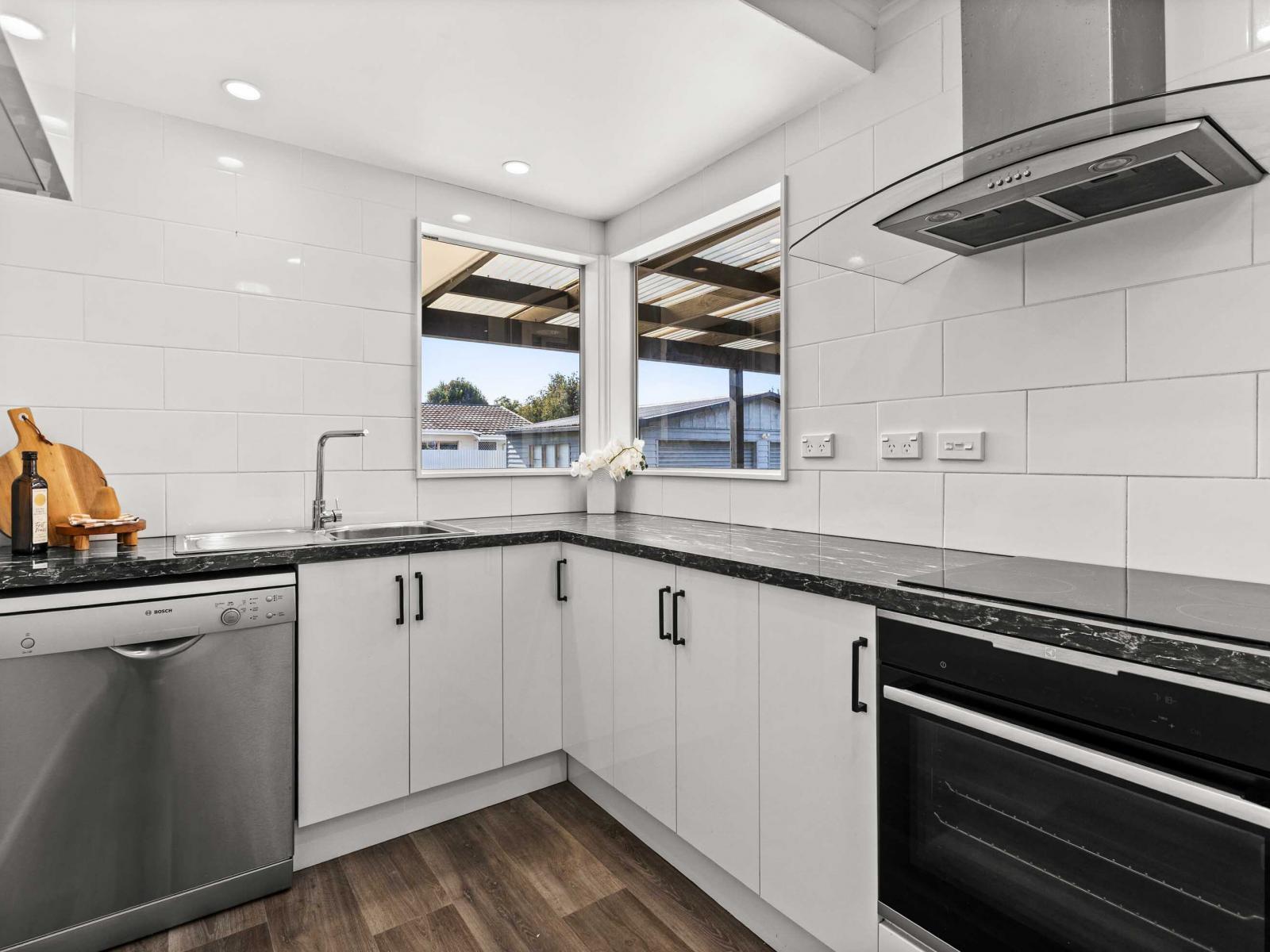 12 Lyttelton Crescent, Tamatea