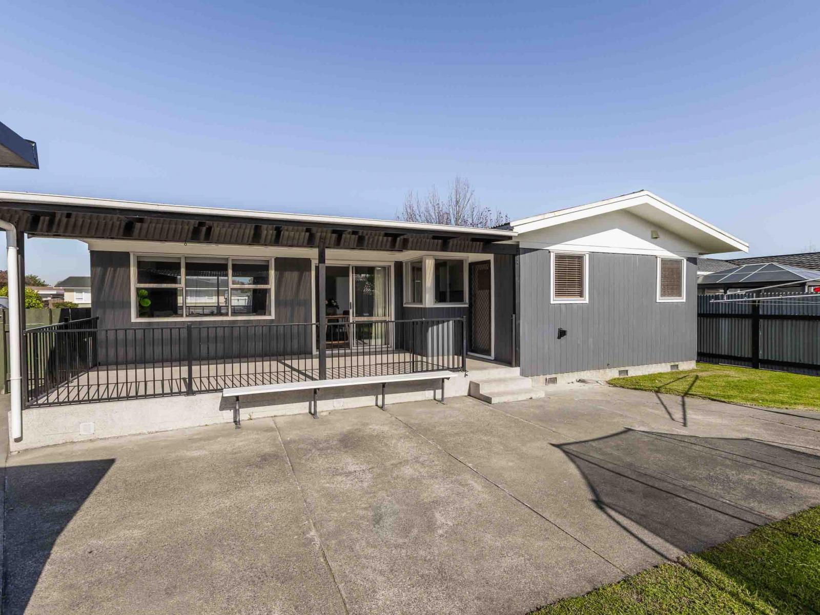 12 Lyttelton Crescent, Tamatea