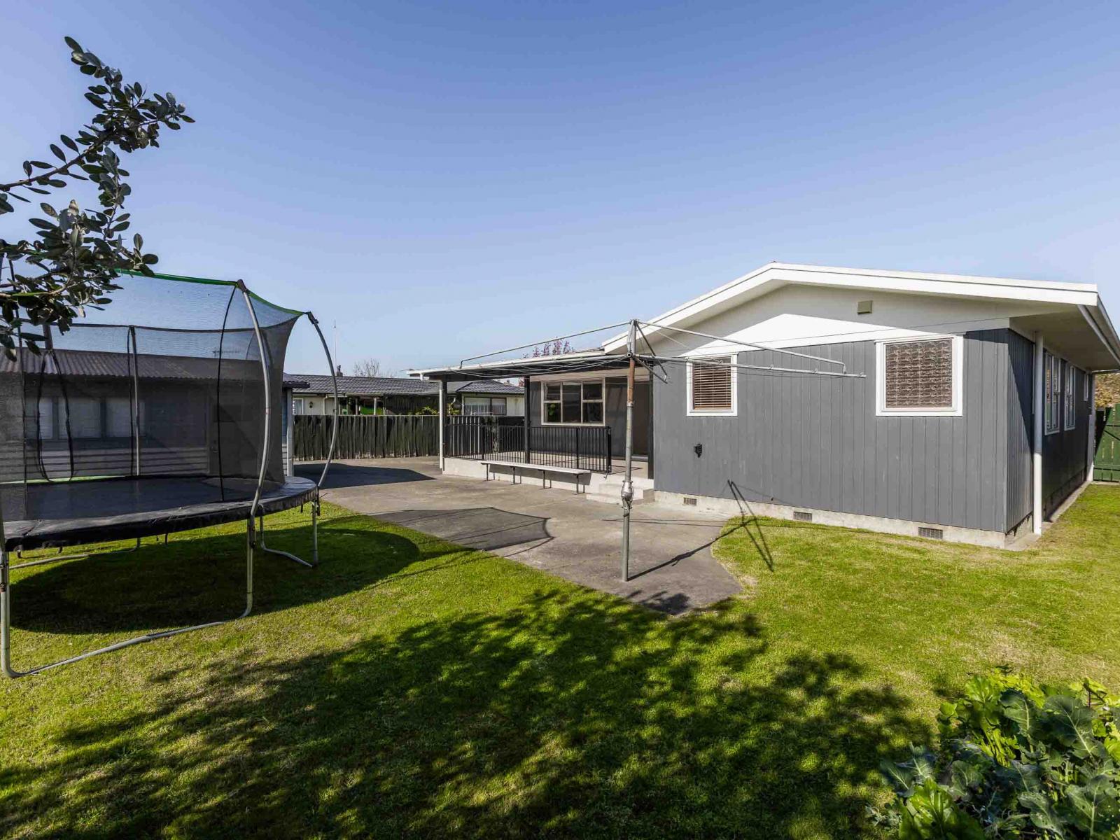 12 Lyttelton Crescent, Tamatea