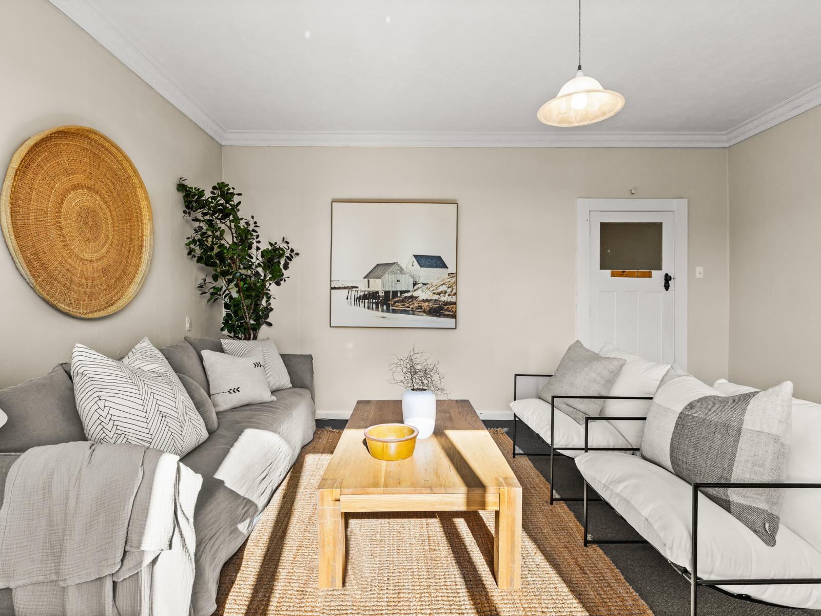 907A Lyell Street, Akina