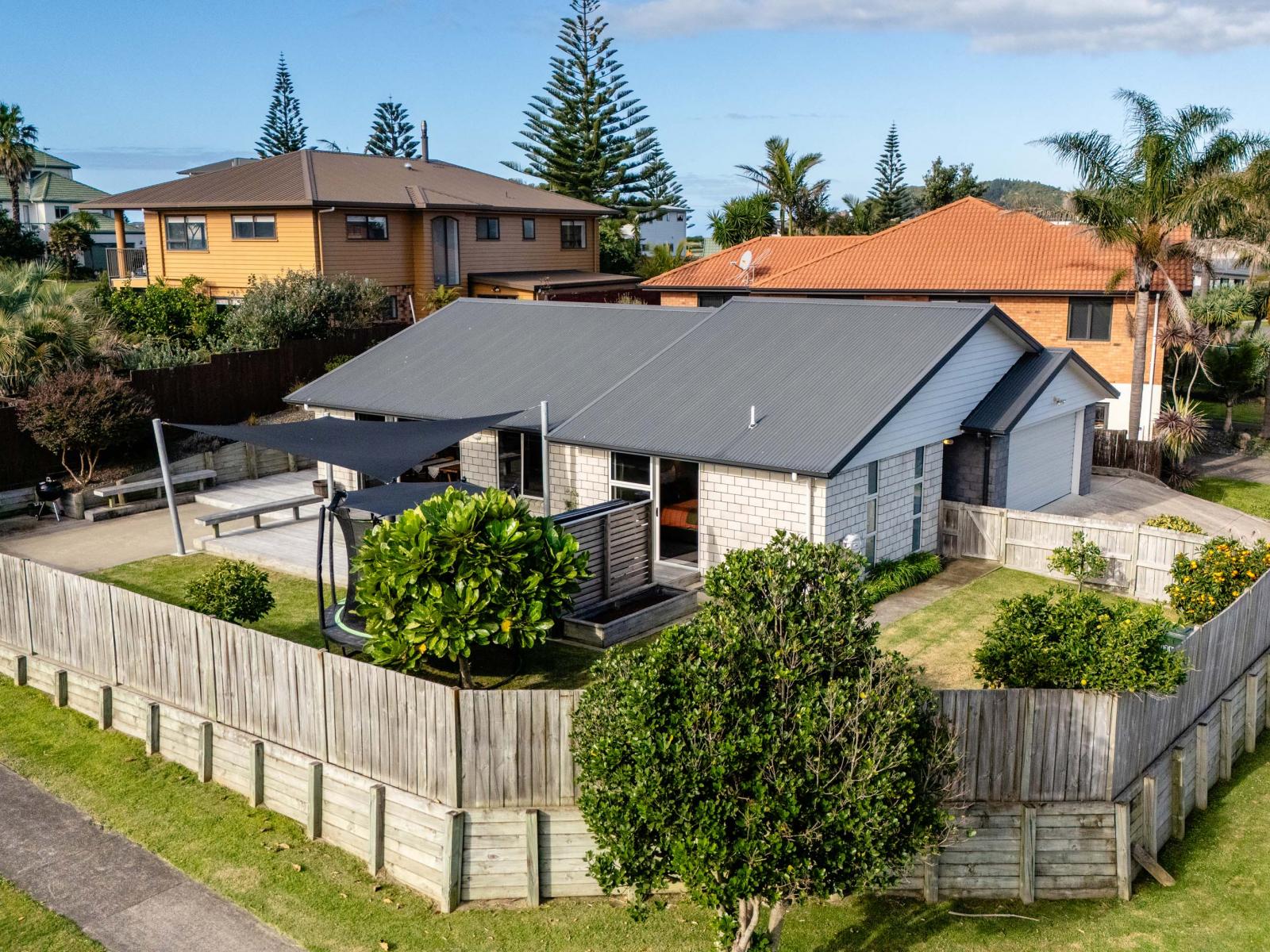 20 Fishermans Drive, Coastlands