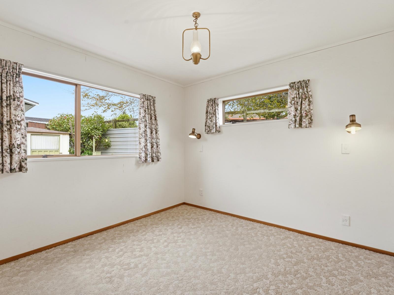 47 Parkes Avenue, St Johns Hill