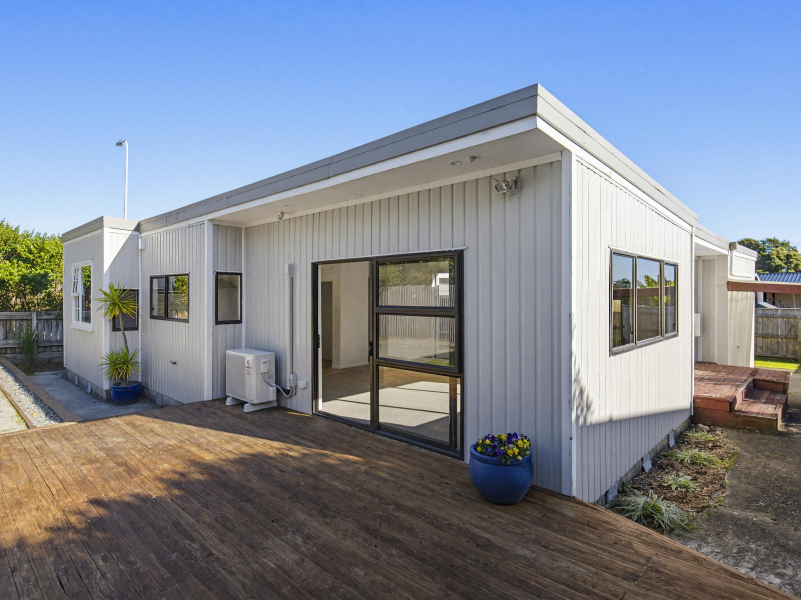 1 Matuhi Street, Waikanae