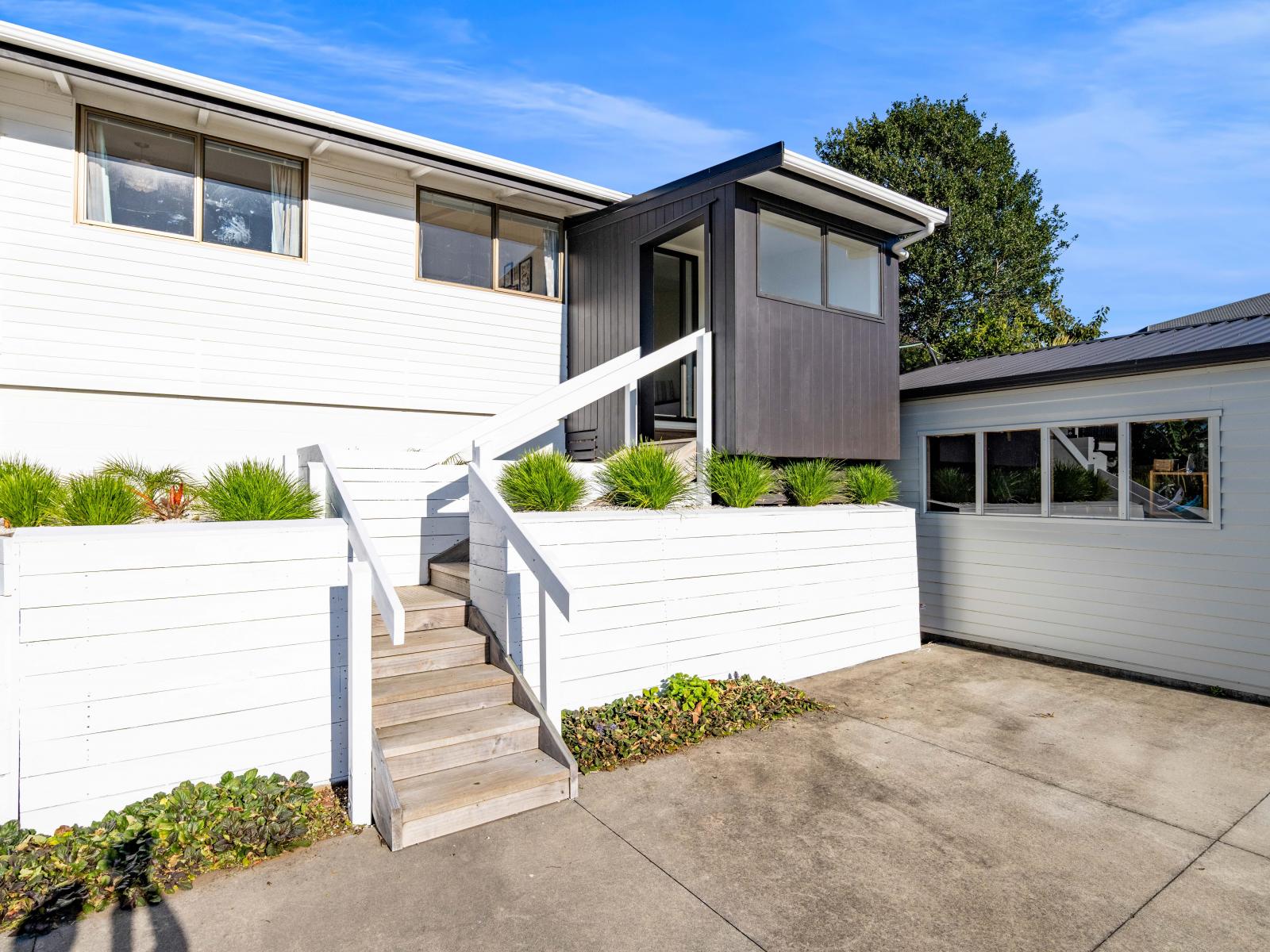 62D Poplar Grove, Whalers Gate