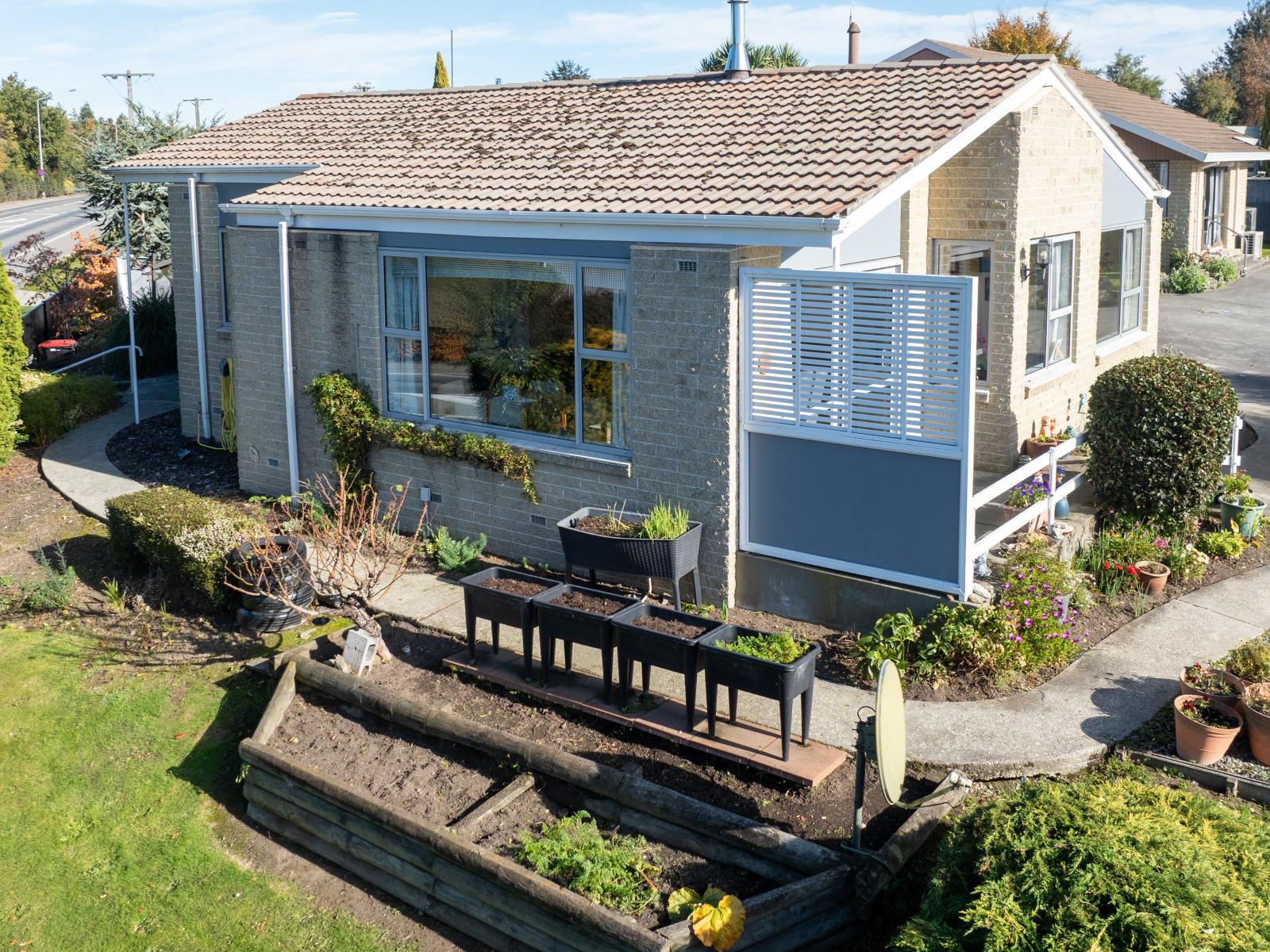 13 Railway Esplanade, East Gore