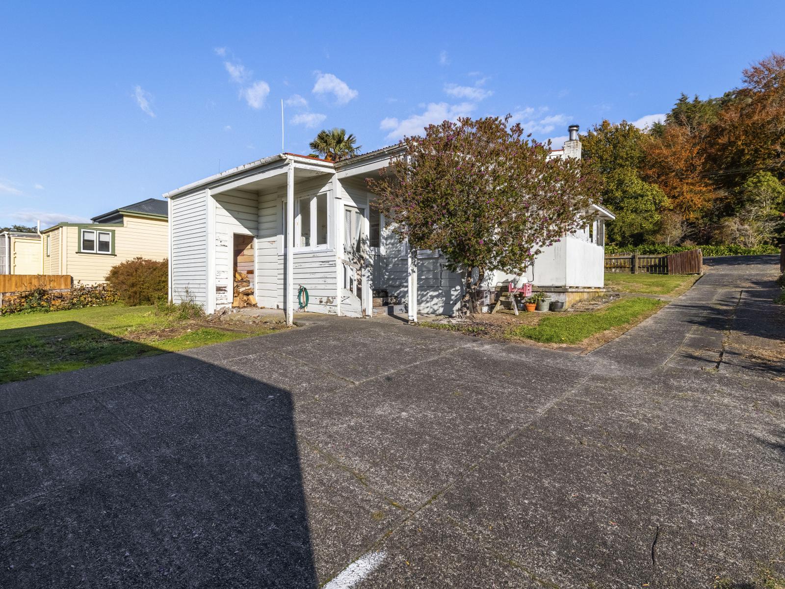 16 Feltham Street, Hunterville