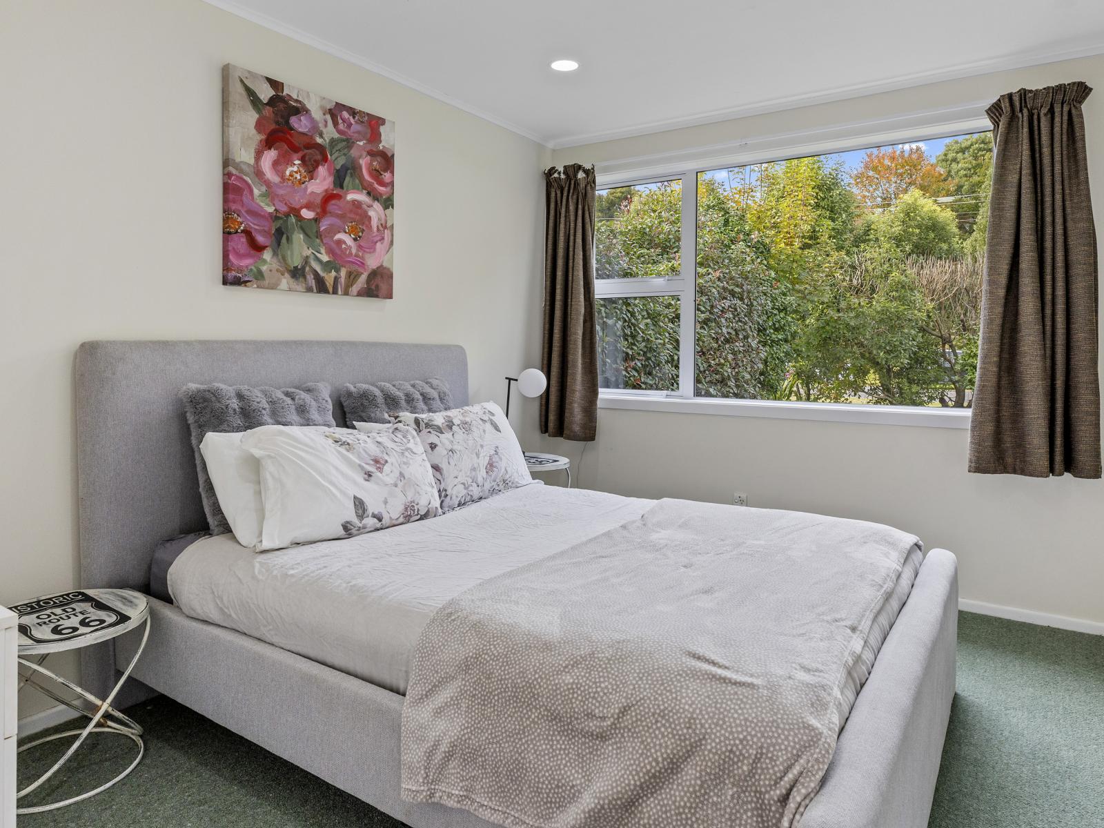 1429 River Road, Broadlands