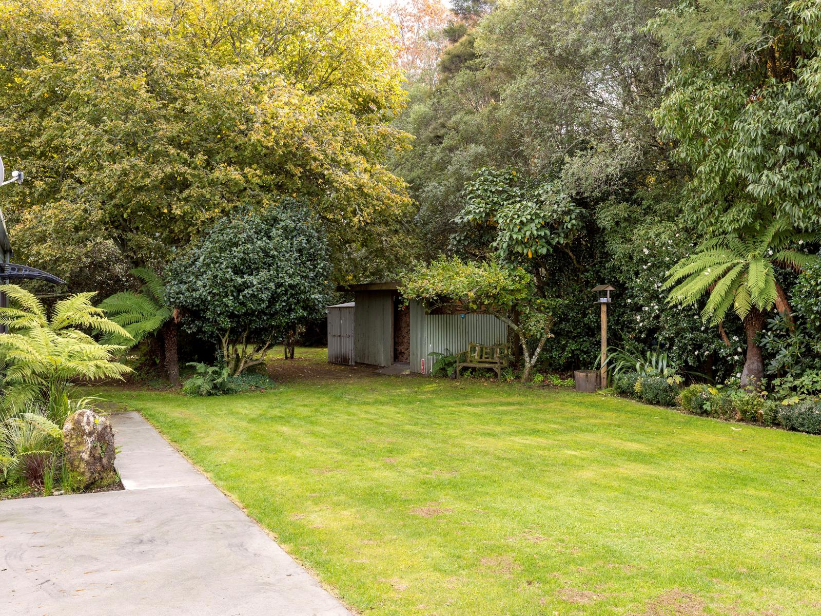 1429 River Road, Broadlands