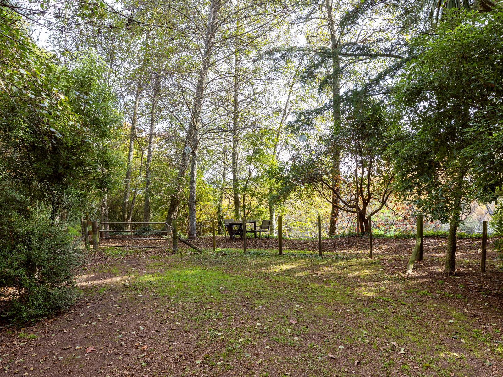 1429 River Road, Broadlands