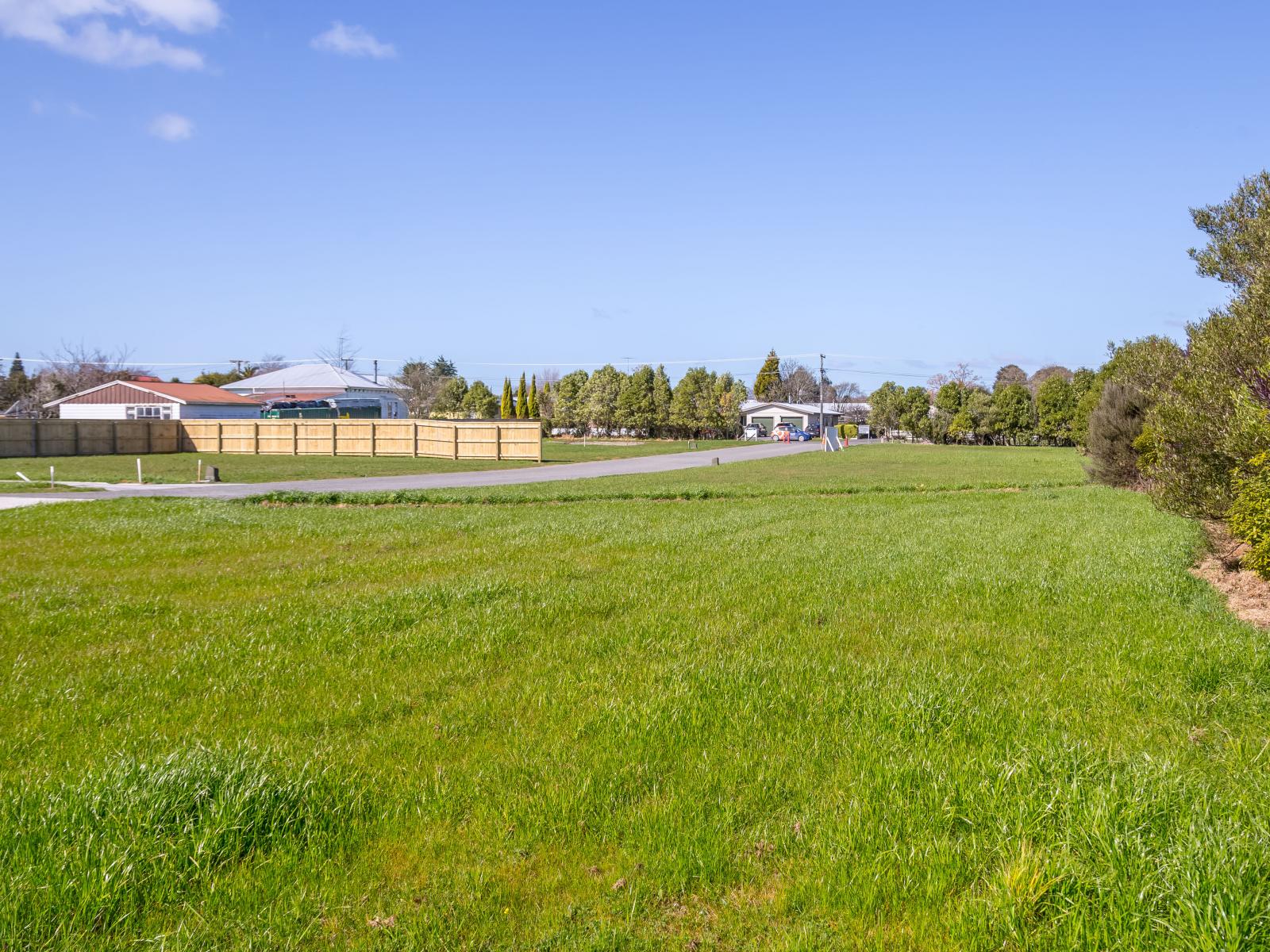5,7,8a Macrocarpa Lane, Carterton