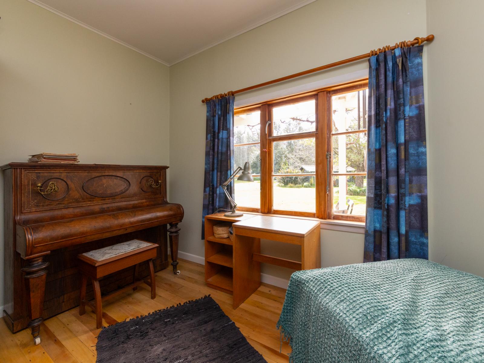 1522 Parewanui Road, Bulls